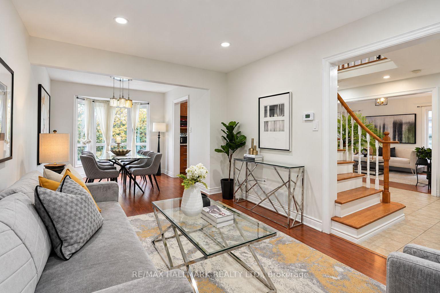 Photo 7 of 14 Crawford Rose Drive, Aurora, Aurora Heights — HOMEH