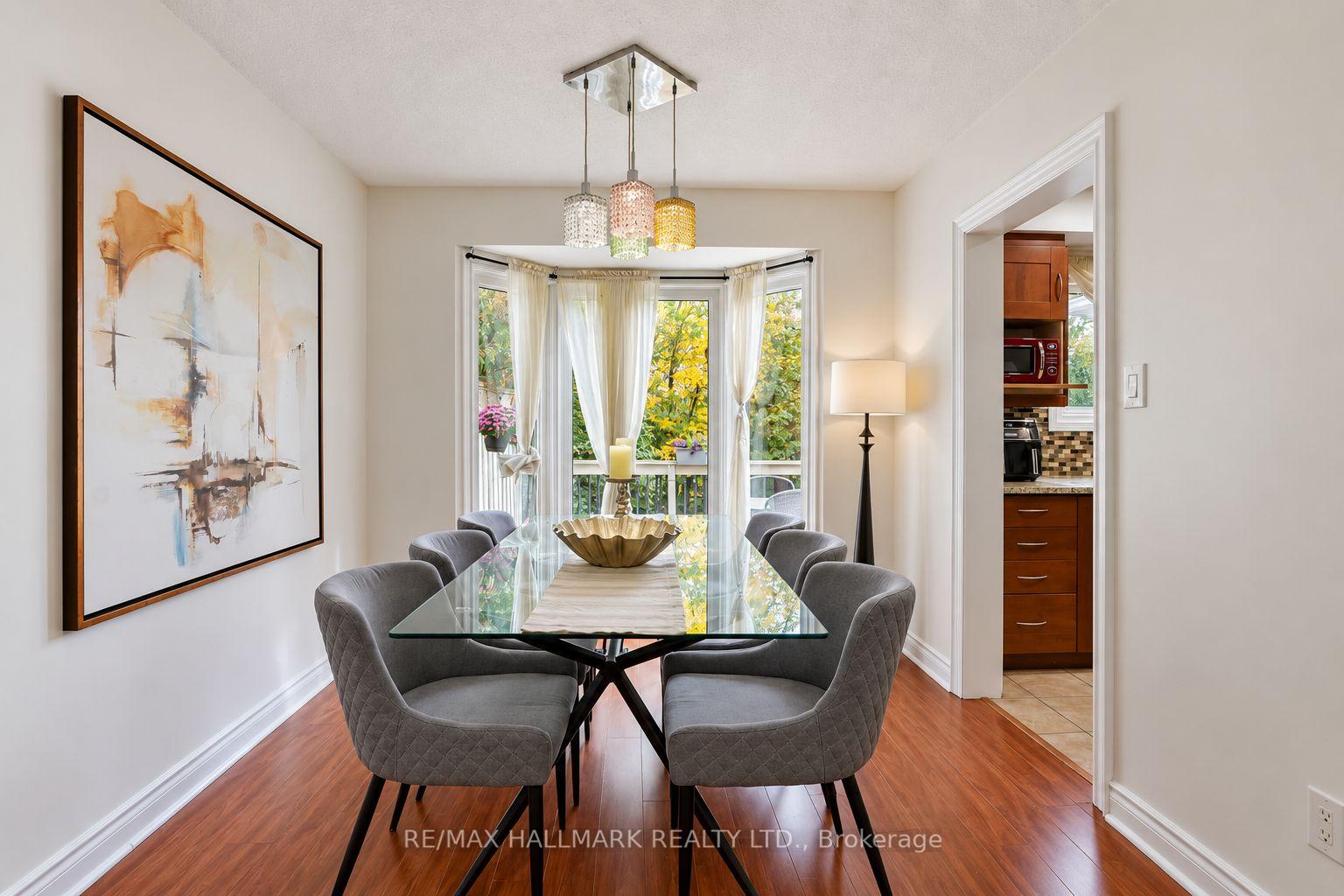 Photo 9 of 14 Crawford Rose Drive, Aurora, Aurora Heights — HOMEH
