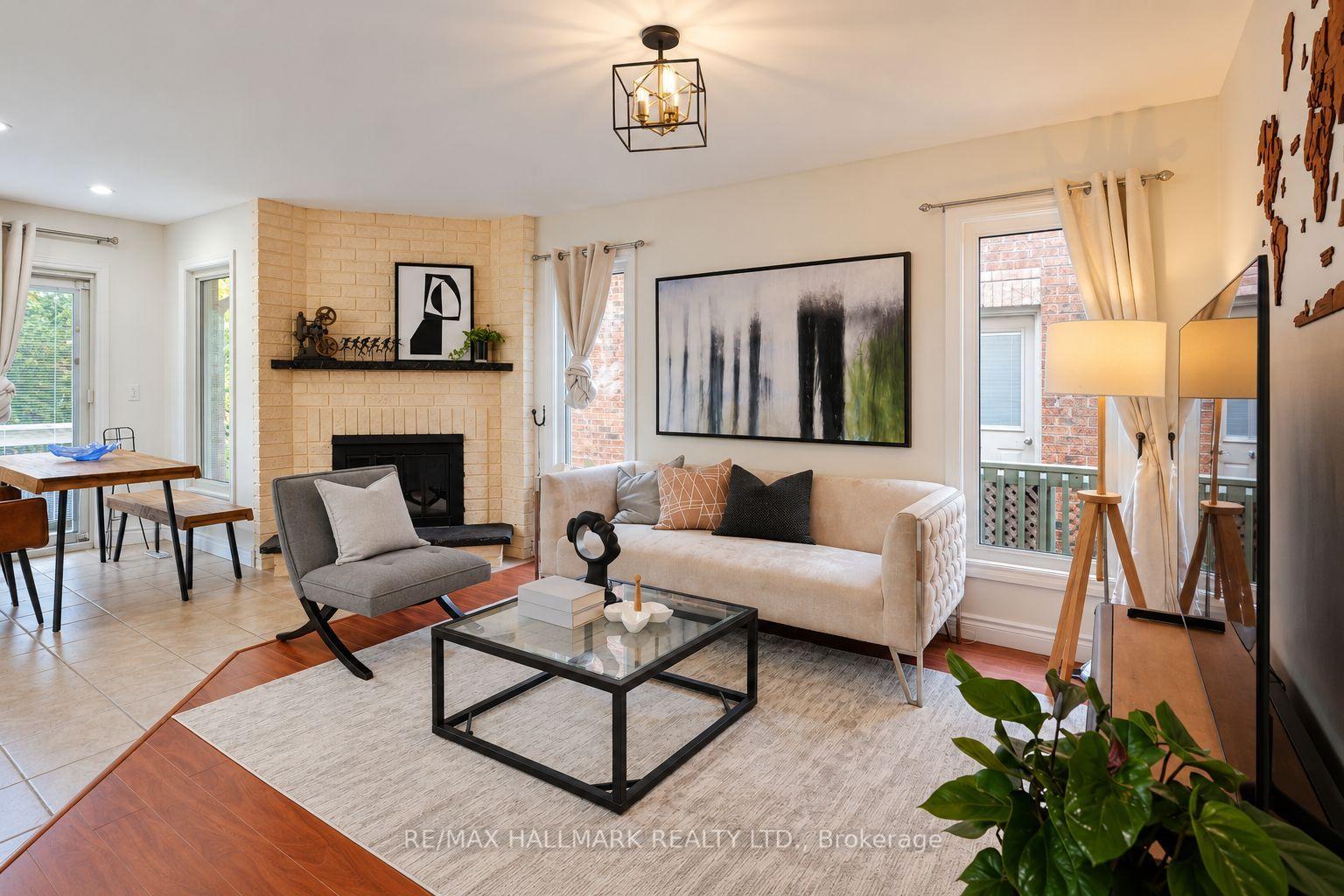 Photo 15 of 14 Crawford Rose Drive, Aurora, Aurora Heights — HOMEH