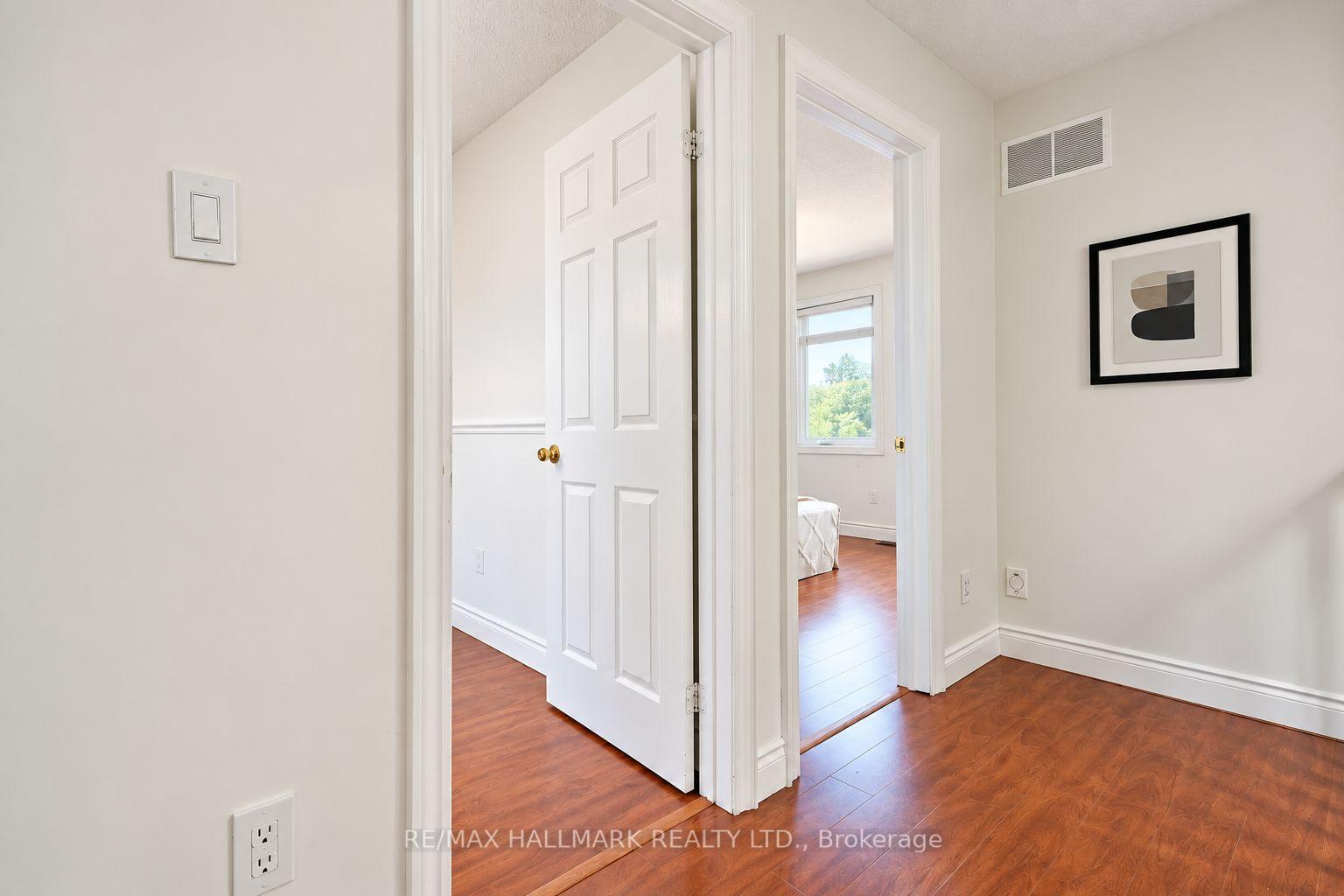 Photo 19 of 14 Crawford Rose Drive, Aurora, Aurora Heights — HOMEH