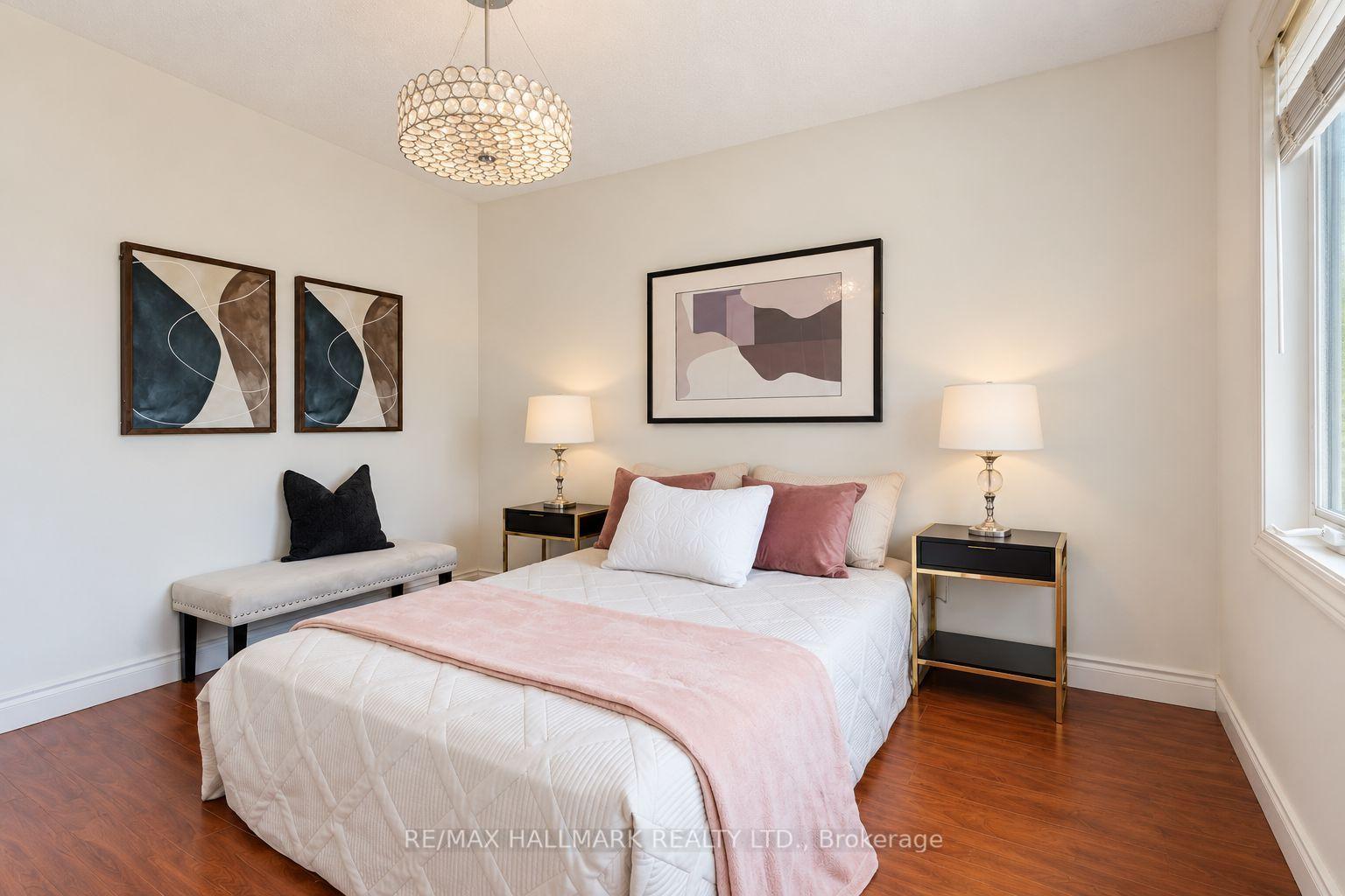 Photo 24 of 14 Crawford Rose Drive, Aurora, Aurora Heights — HOMEH