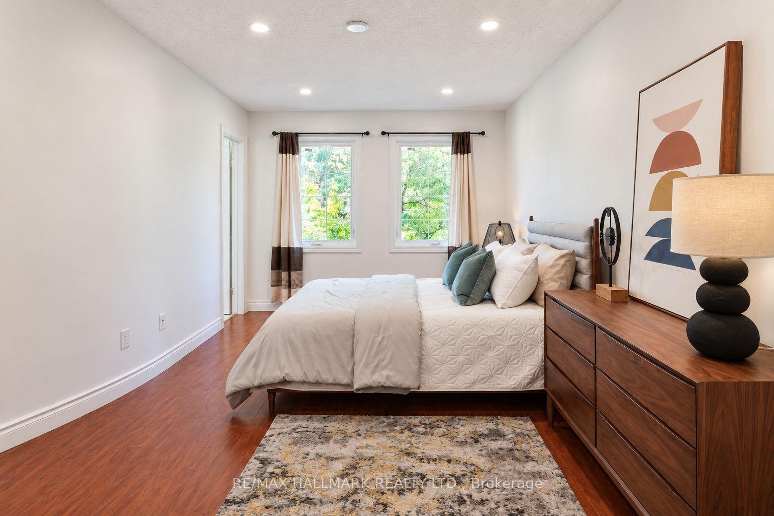 Photo 31 of 14 Crawford Rose Drive, Aurora, Aurora Heights — HOMEH
