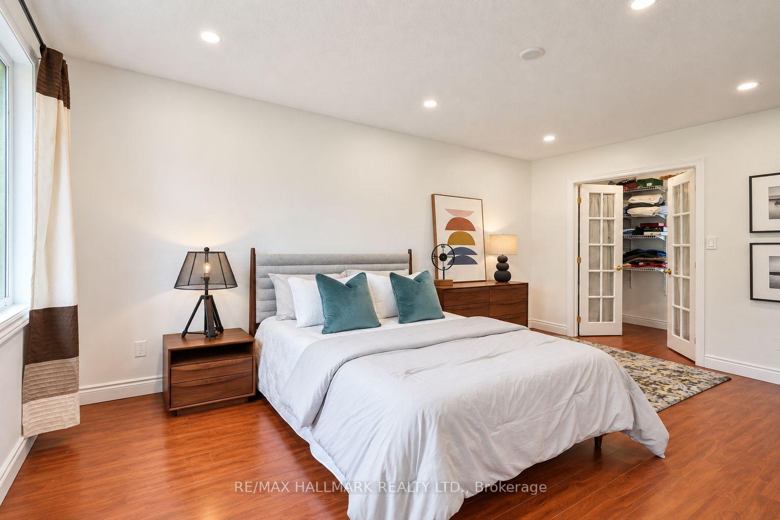 Photo 32 of 14 Crawford Rose Drive, Aurora, Aurora Heights — HOMEH