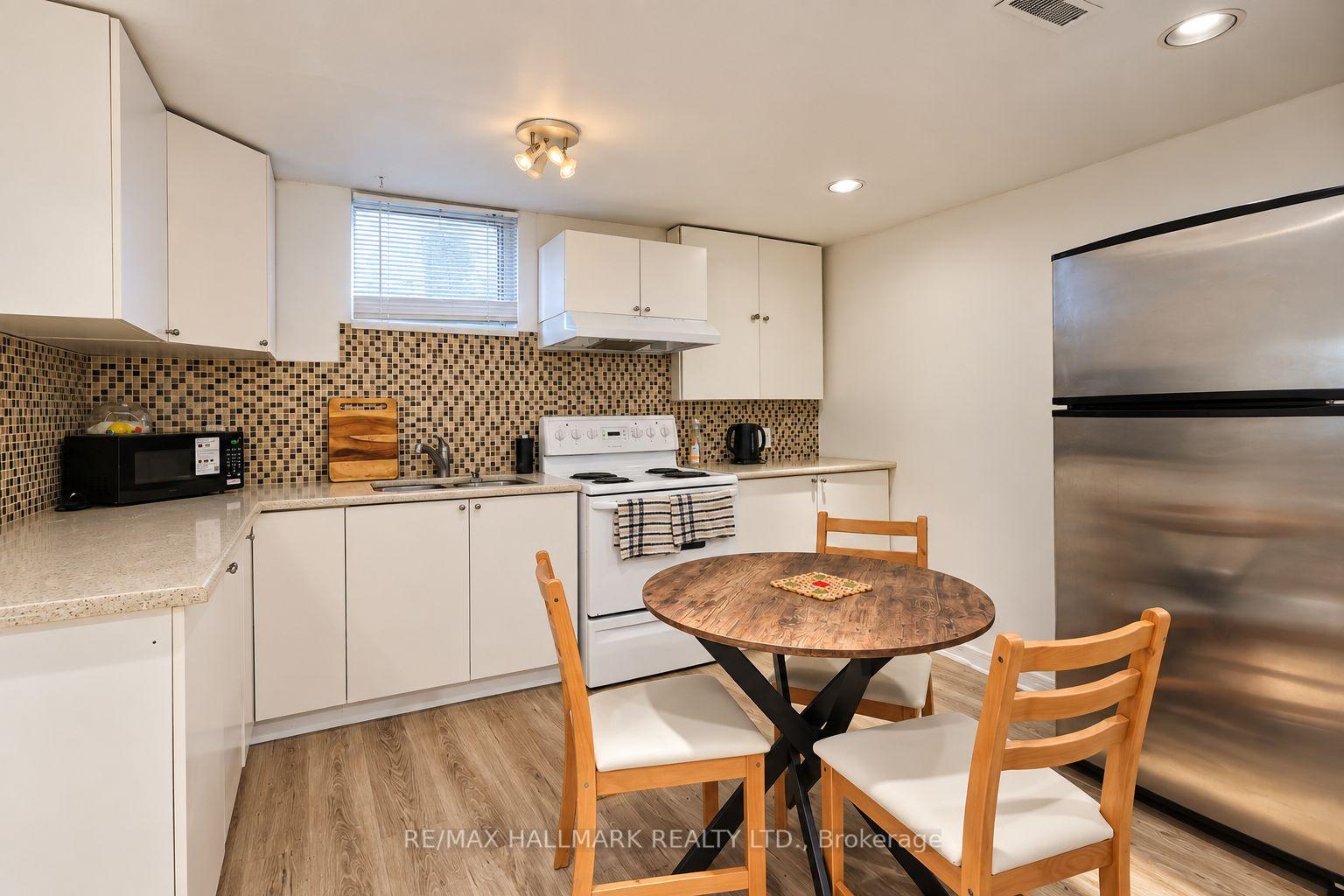 Photo 45 of 14 Crawford Rose Drive, Aurora, Aurora Heights — HOMEH