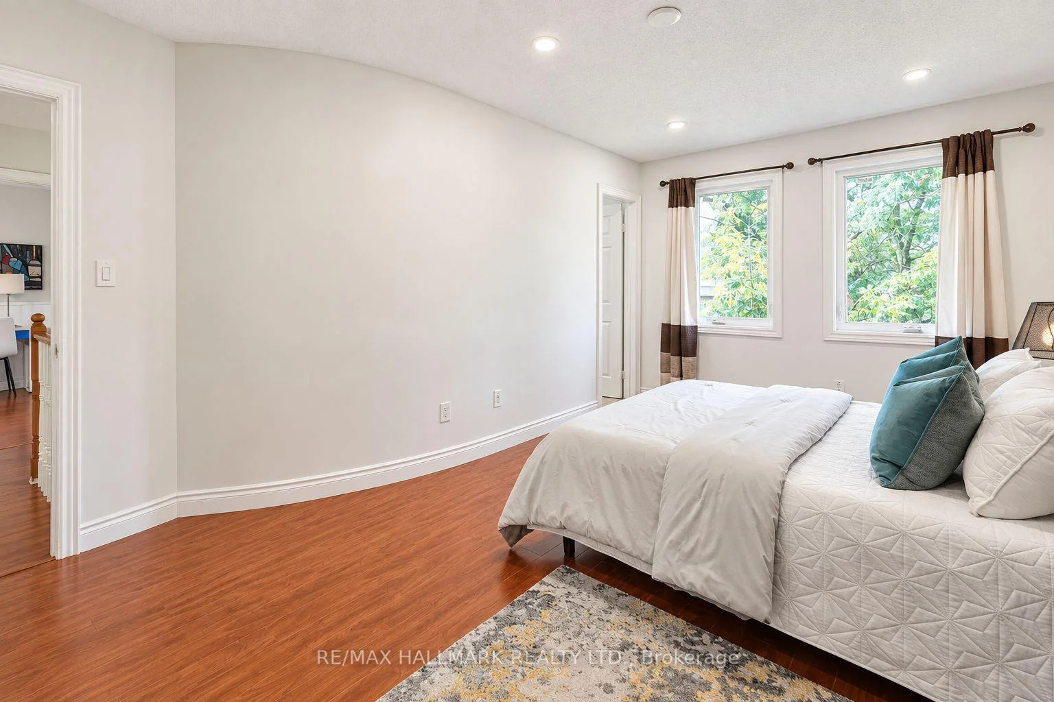 Photo 40 of 14 Crawford Rose Drive, Aurora, Aurora Heights — HOMEH
