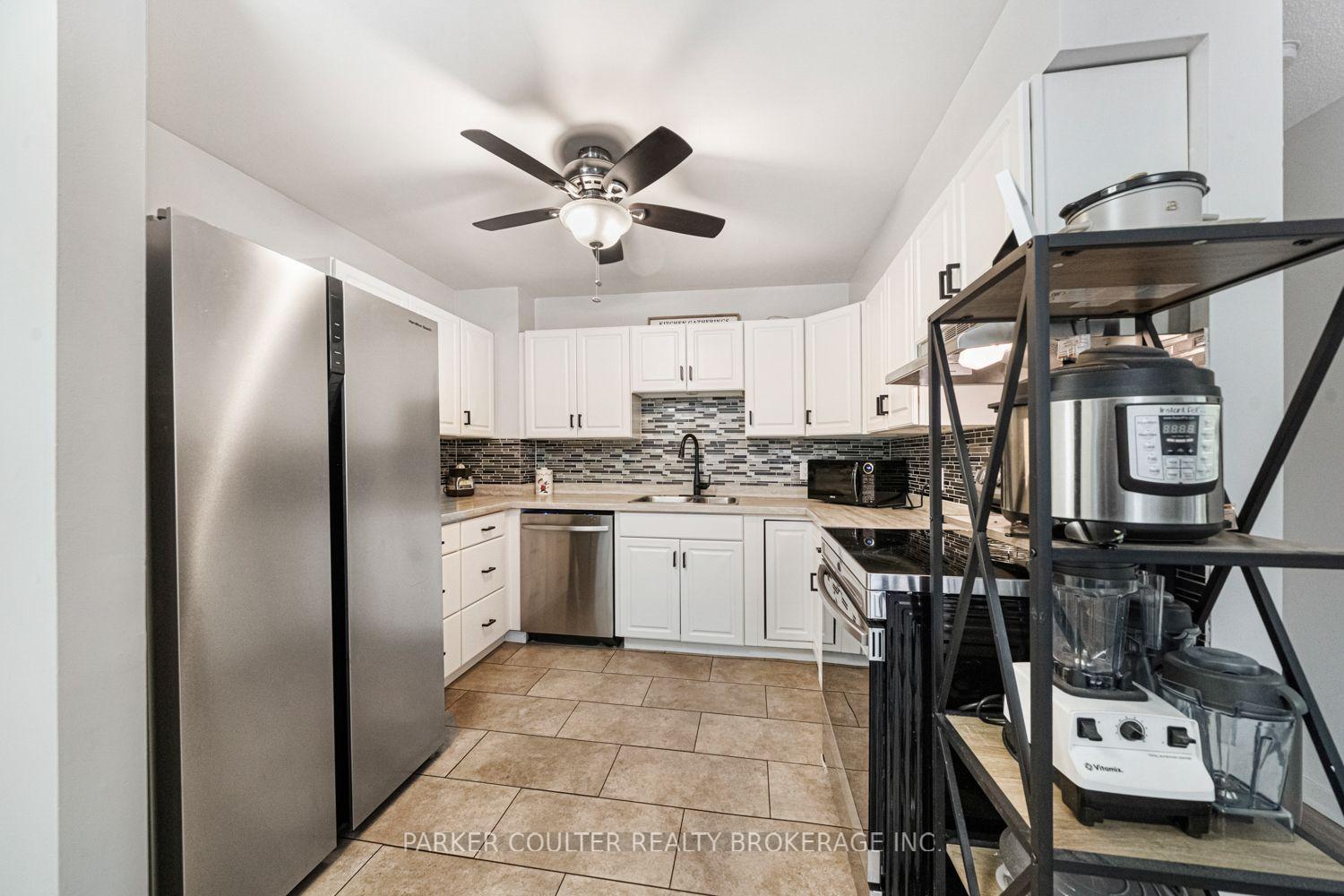 Photo 7 of Unit 412, 126 Bell Farm Road, Barrie, Alliance — HOMEH