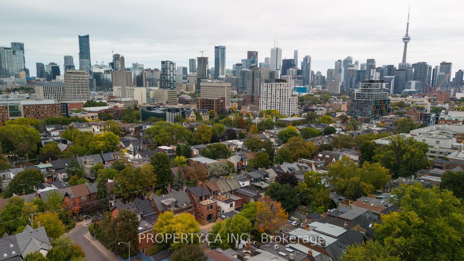 Photo 4 of 125 Major Street, Toronto, University — HOMEH