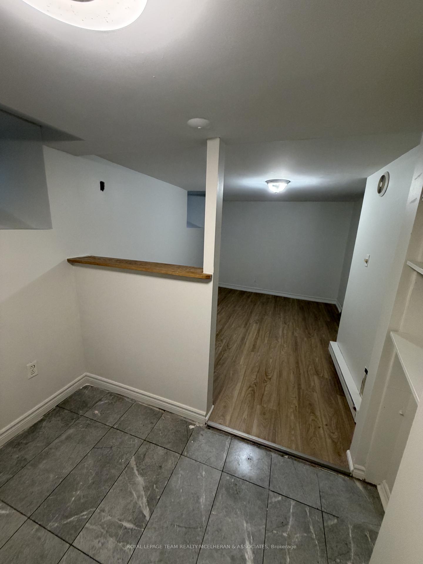 Photo 4 of Unit 4, 65 Delaware Avenue, Ottawa, Ottawa Centre/Golden Triangle — HOMEH
