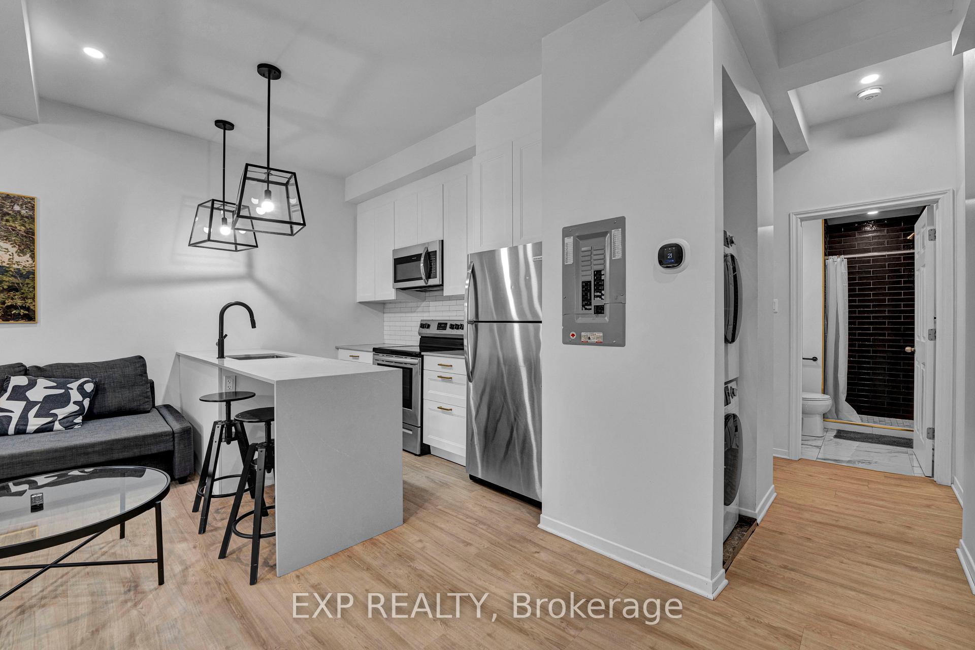 Photo 2 of Unit 2, 327 Catherine Street, Ottawa, Ottawa Centre — HOMEH