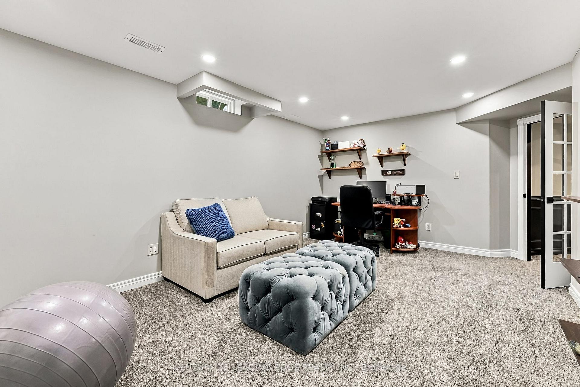 Photo 33 of 12 Coastview Court, Whitby, Port Whitby — HOMEH