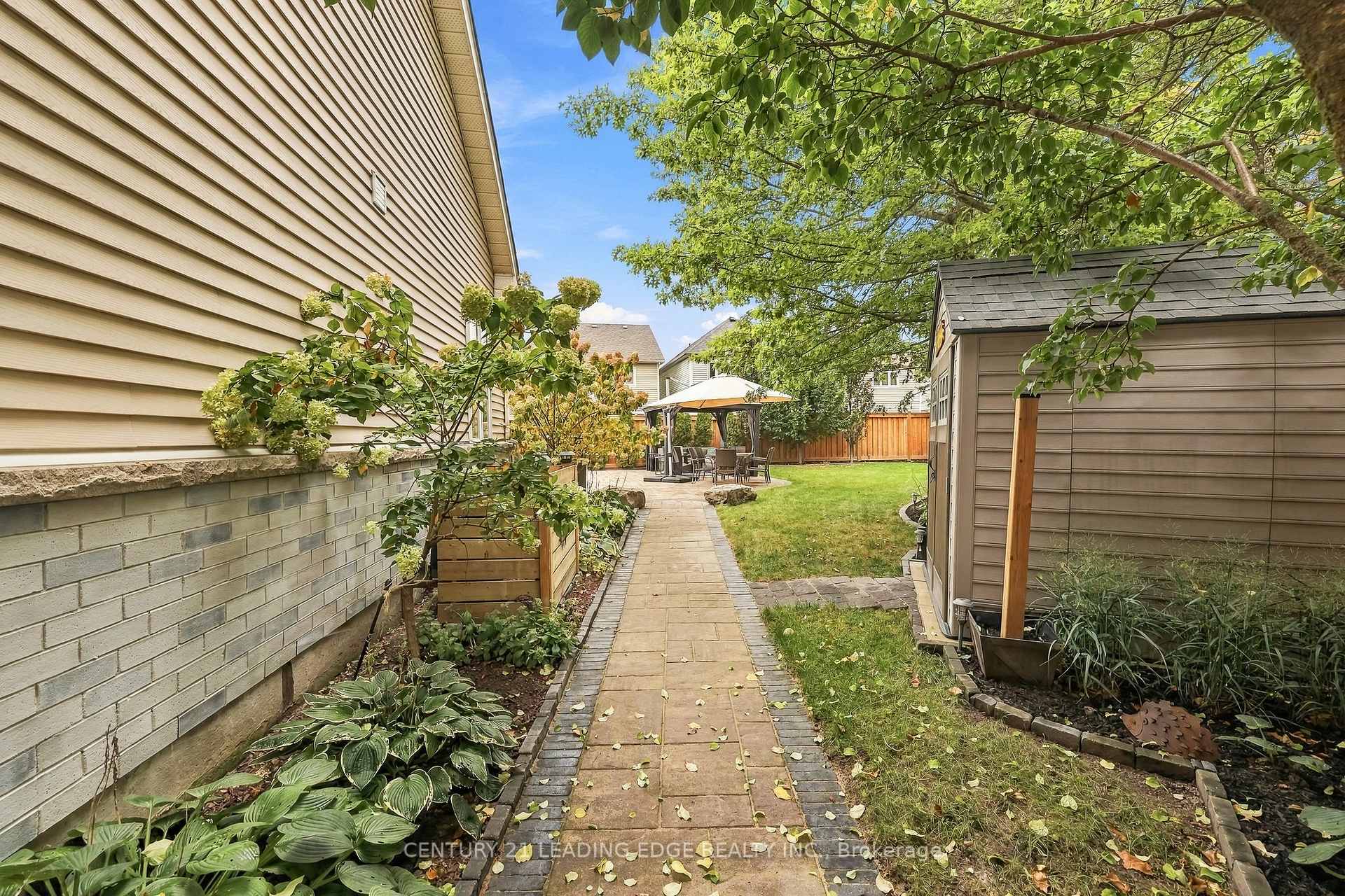 Photo 41 of 12 Coastview Court, Whitby, Port Whitby — HOMEH