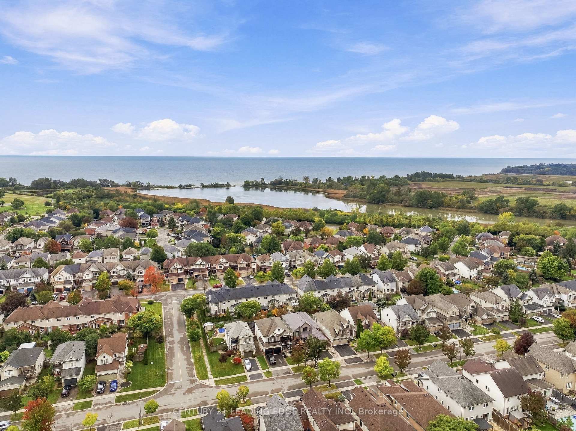 Photo 44 of 12 Coastview Court, Whitby, Port Whitby — HOMEH