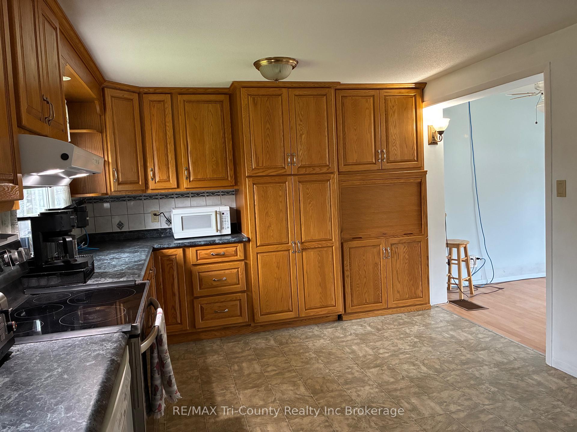 Photo 12 of 10 Elizabeth Street, Bayham, Port Burwell — HOMEH