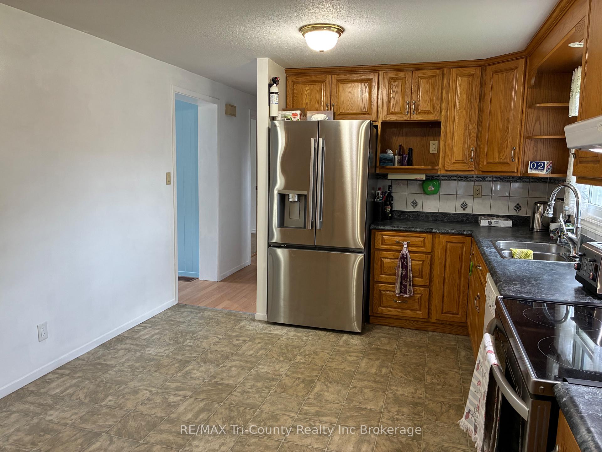 Photo 13 of 10 Elizabeth Street, Bayham, Port Burwell — HOMEH