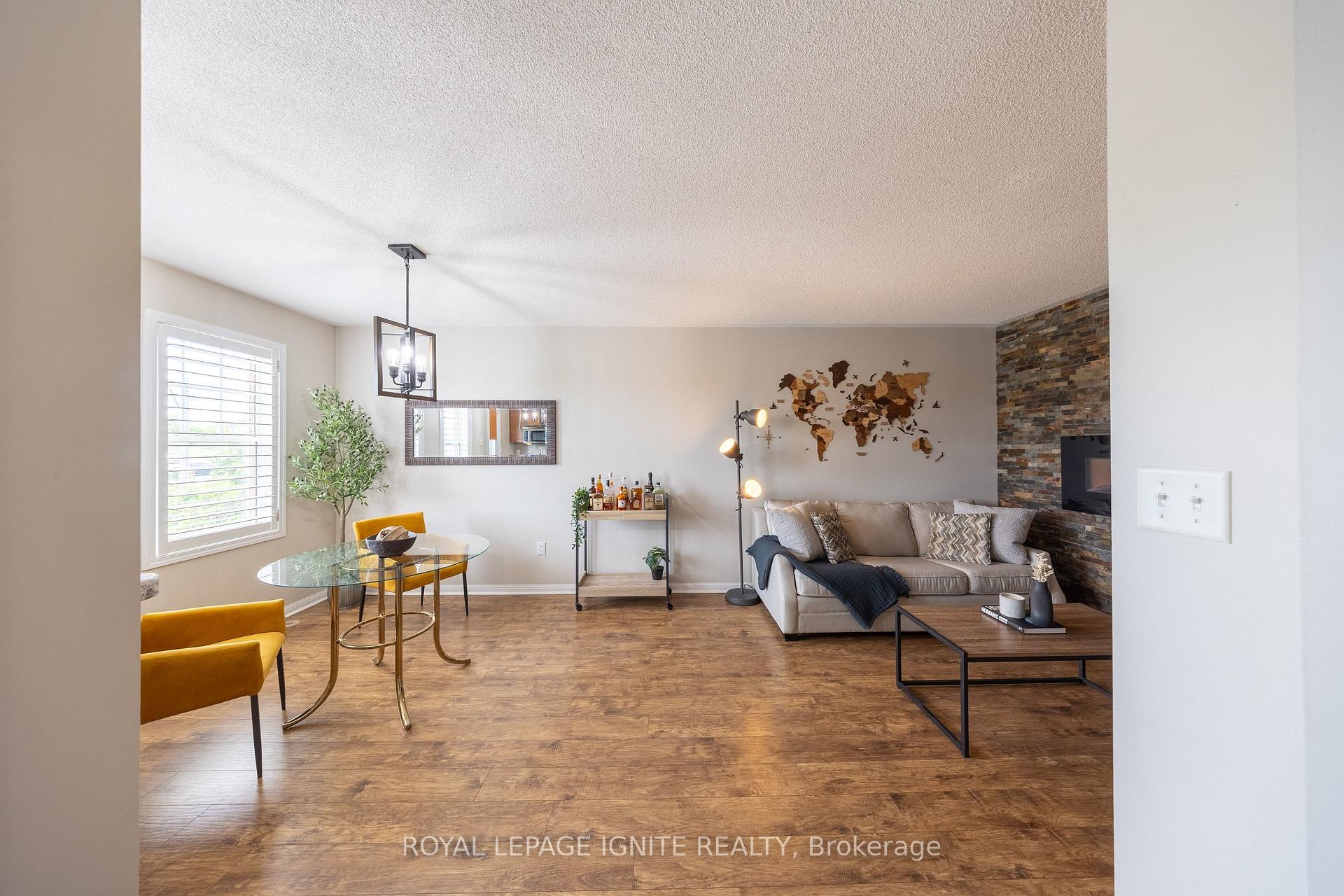Photo 10 of 3123 Stornoway Circle, Oakville, Bronte Creek — HOMEH