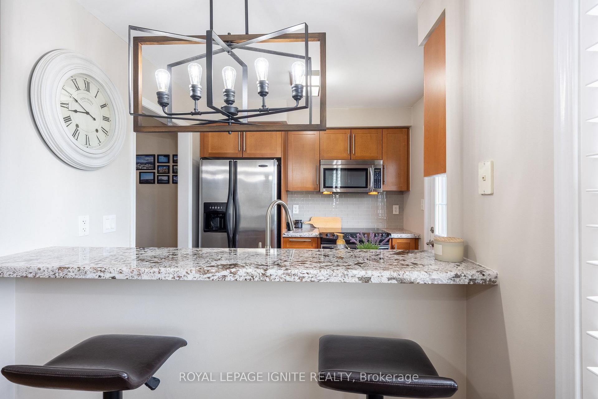 Photo 16 of 3123 Stornoway Circle, Oakville, Bronte Creek — HOMEH
