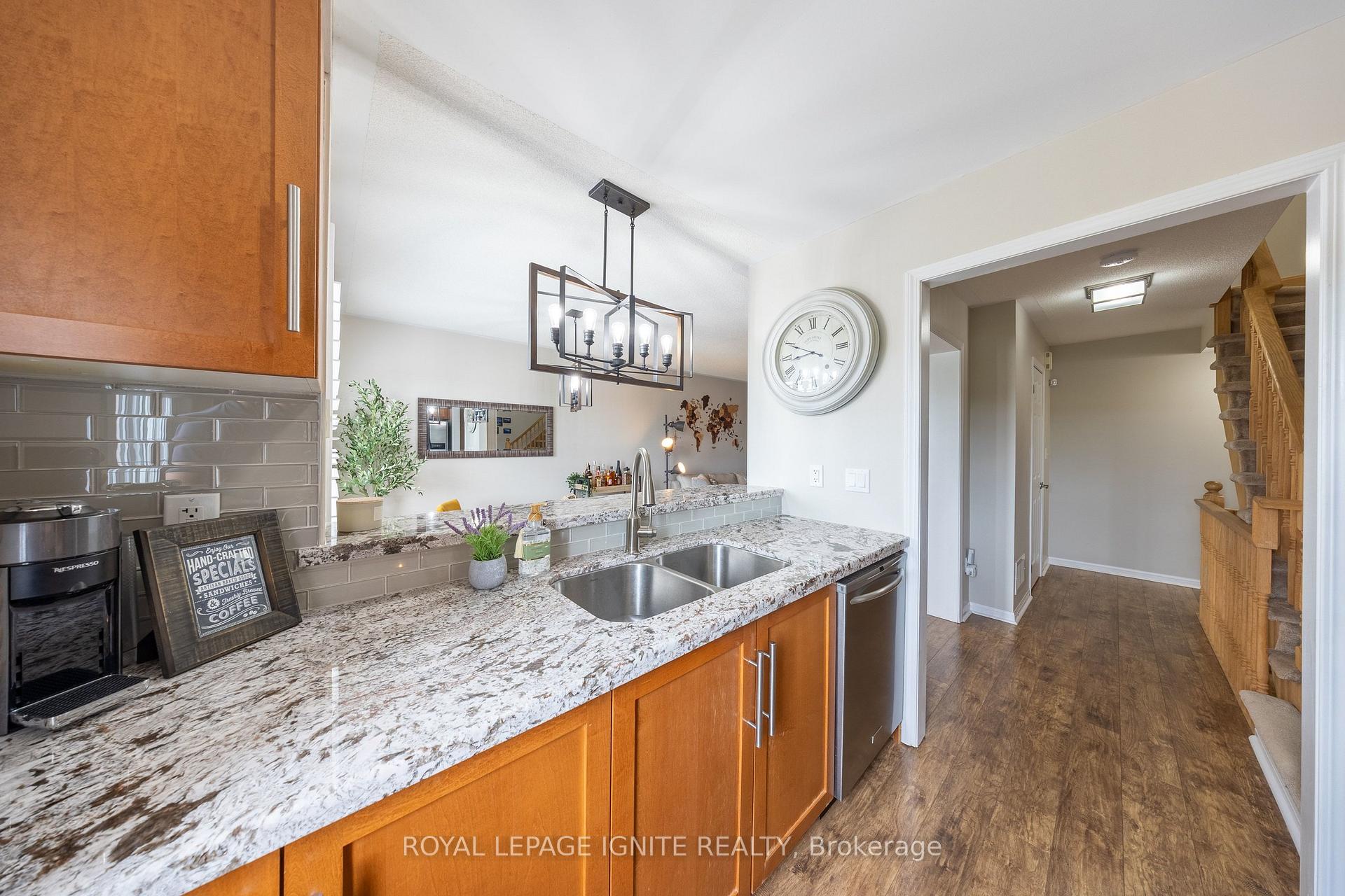 Photo 21 of 3123 Stornoway Circle, Oakville, Bronte Creek — HOMEH