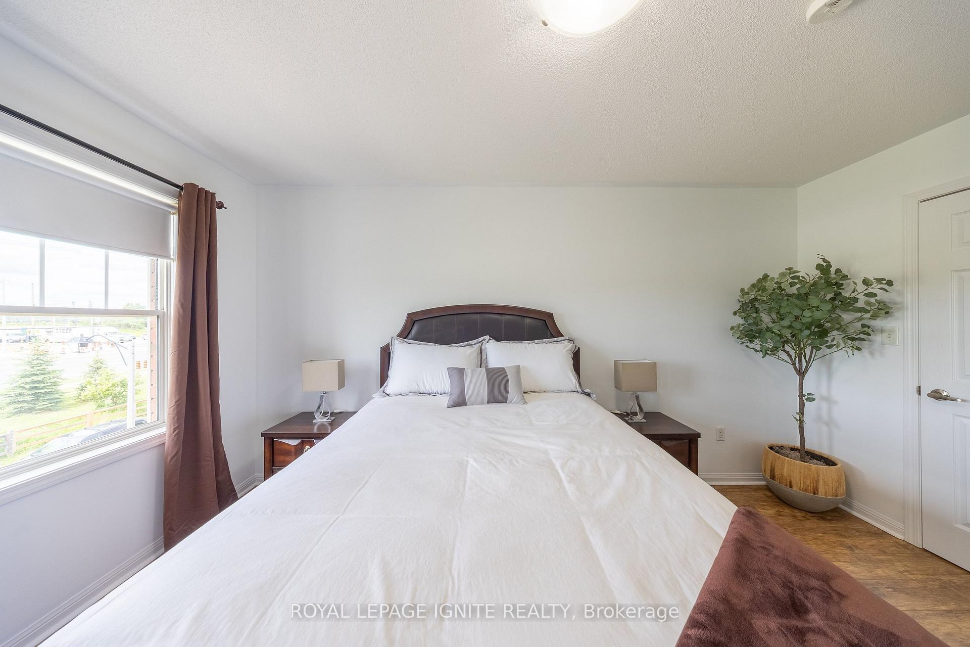 Photo 32 of 3123 Stornoway Circle, Oakville, Bronte Creek — HOMEH