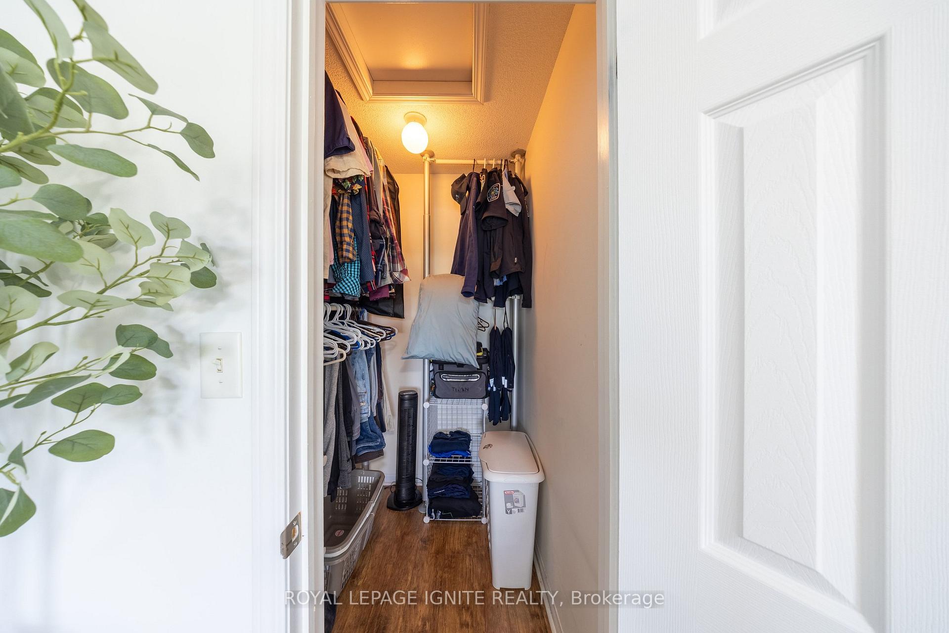 Photo 33 of 3123 Stornoway Circle, Oakville, Bronte Creek — HOMEH
