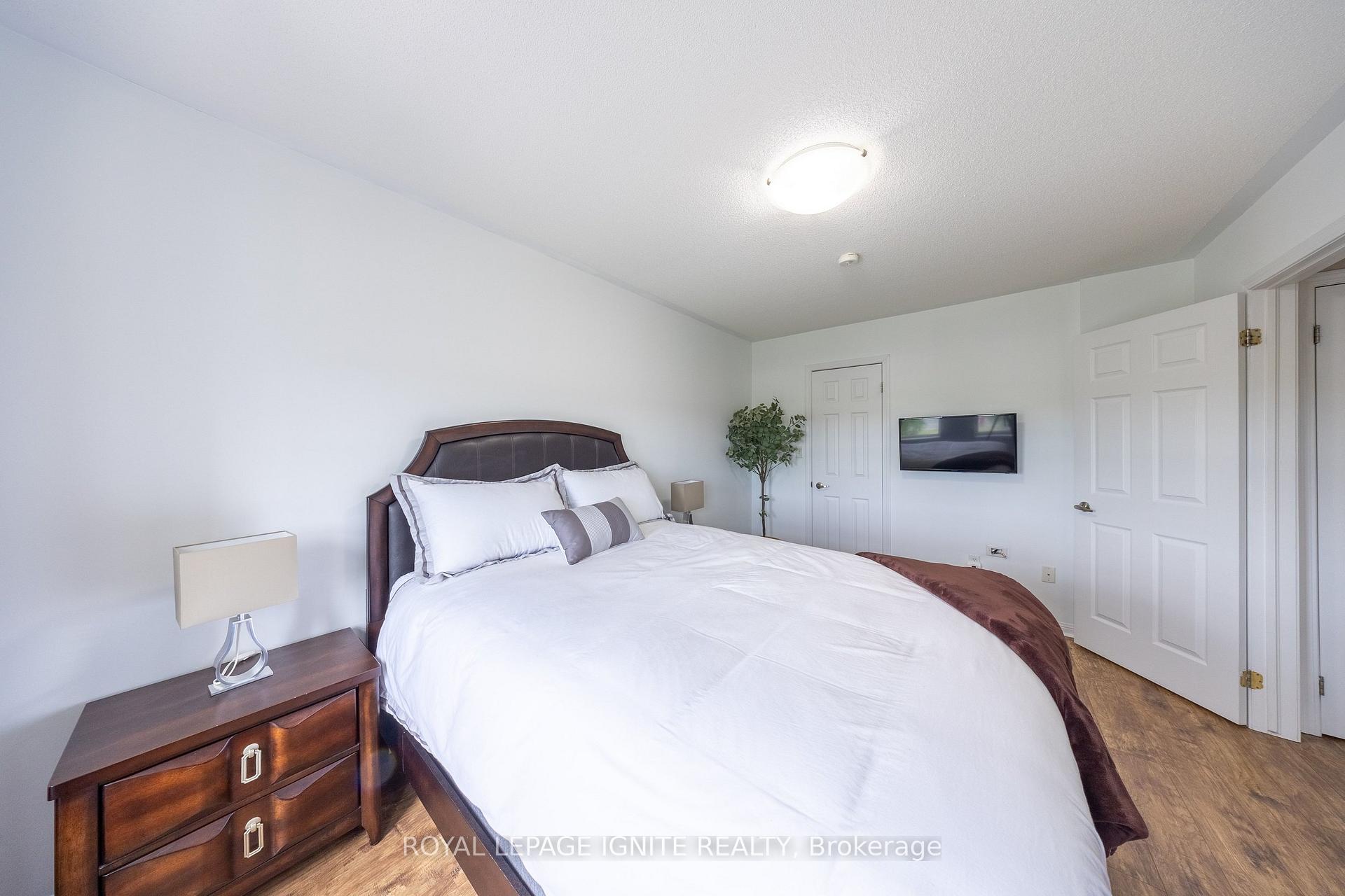 Photo 34 of 3123 Stornoway Circle, Oakville, Bronte Creek — HOMEH