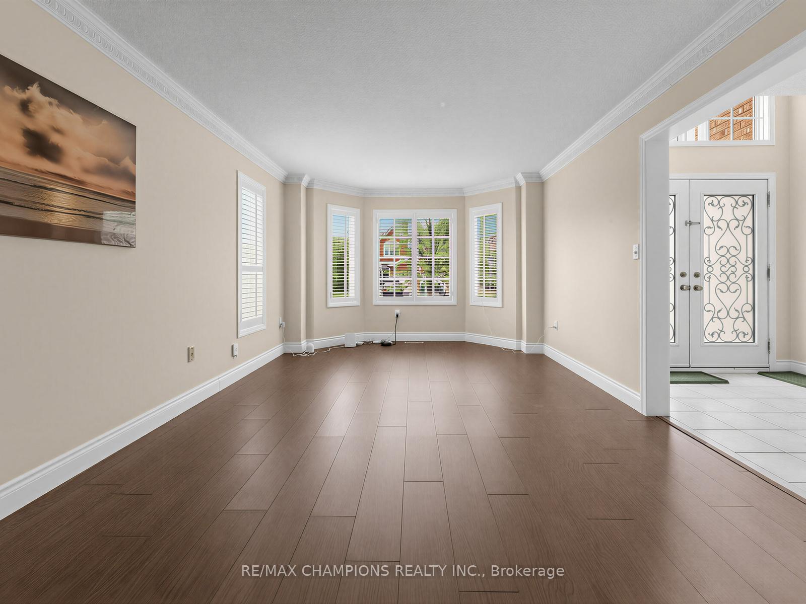 Photo 8 of 1 Cluster Oak Place, Brampton, Sandringham-Wellington — HOMEH
