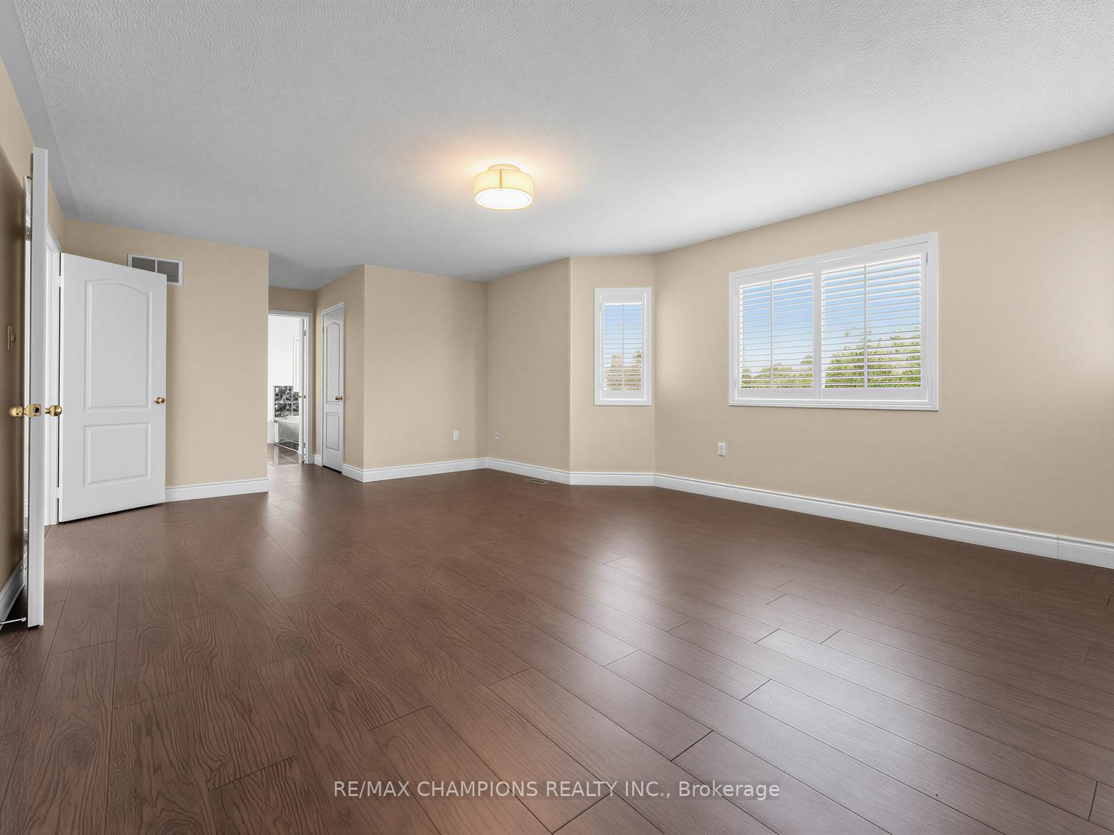 Photo 23 of 1 Cluster Oak Place, Brampton, Sandringham-Wellington — HOMEH