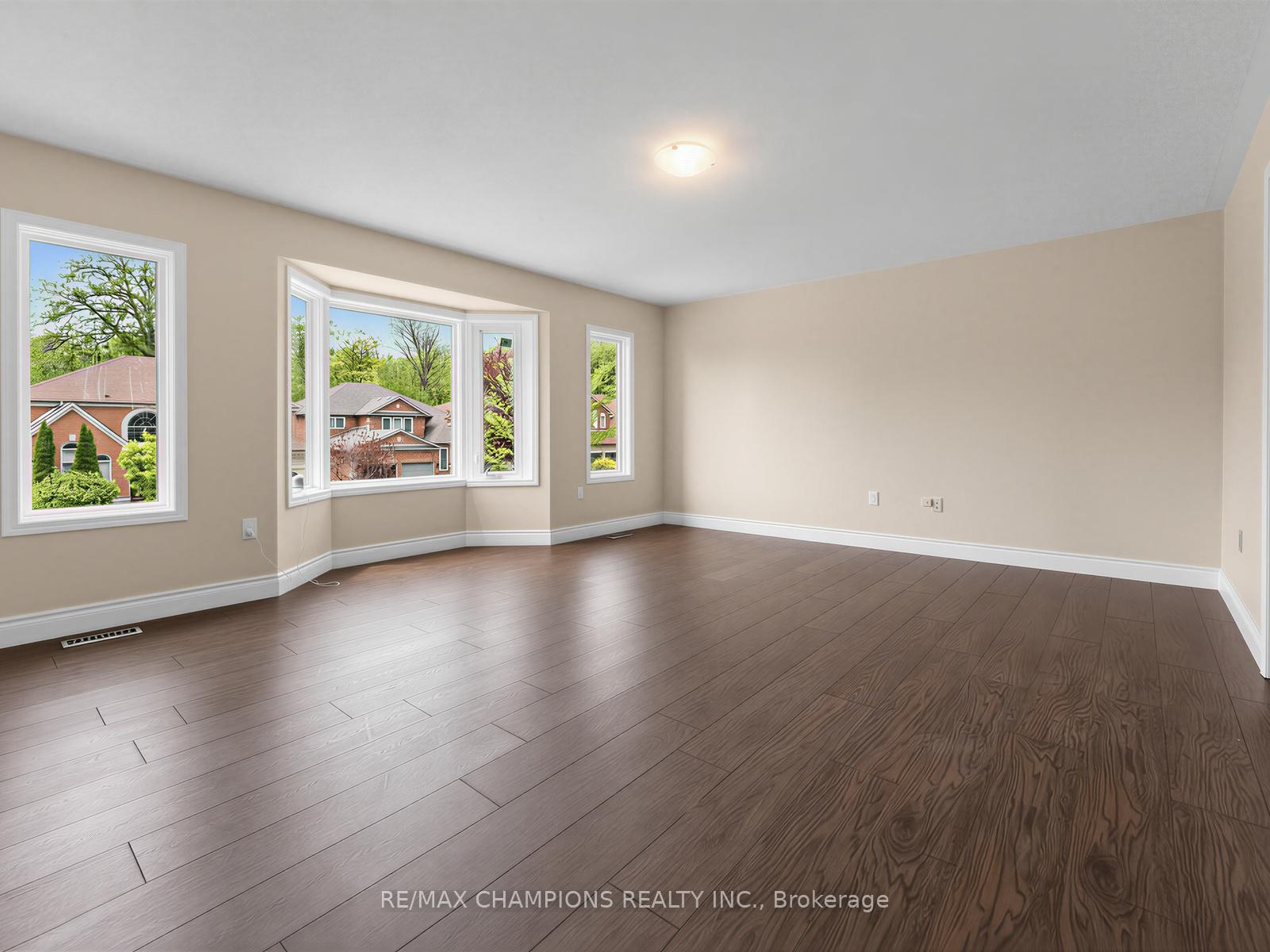 Photo 29 of 1 Cluster Oak Place, Brampton, Sandringham-Wellington — HOMEH