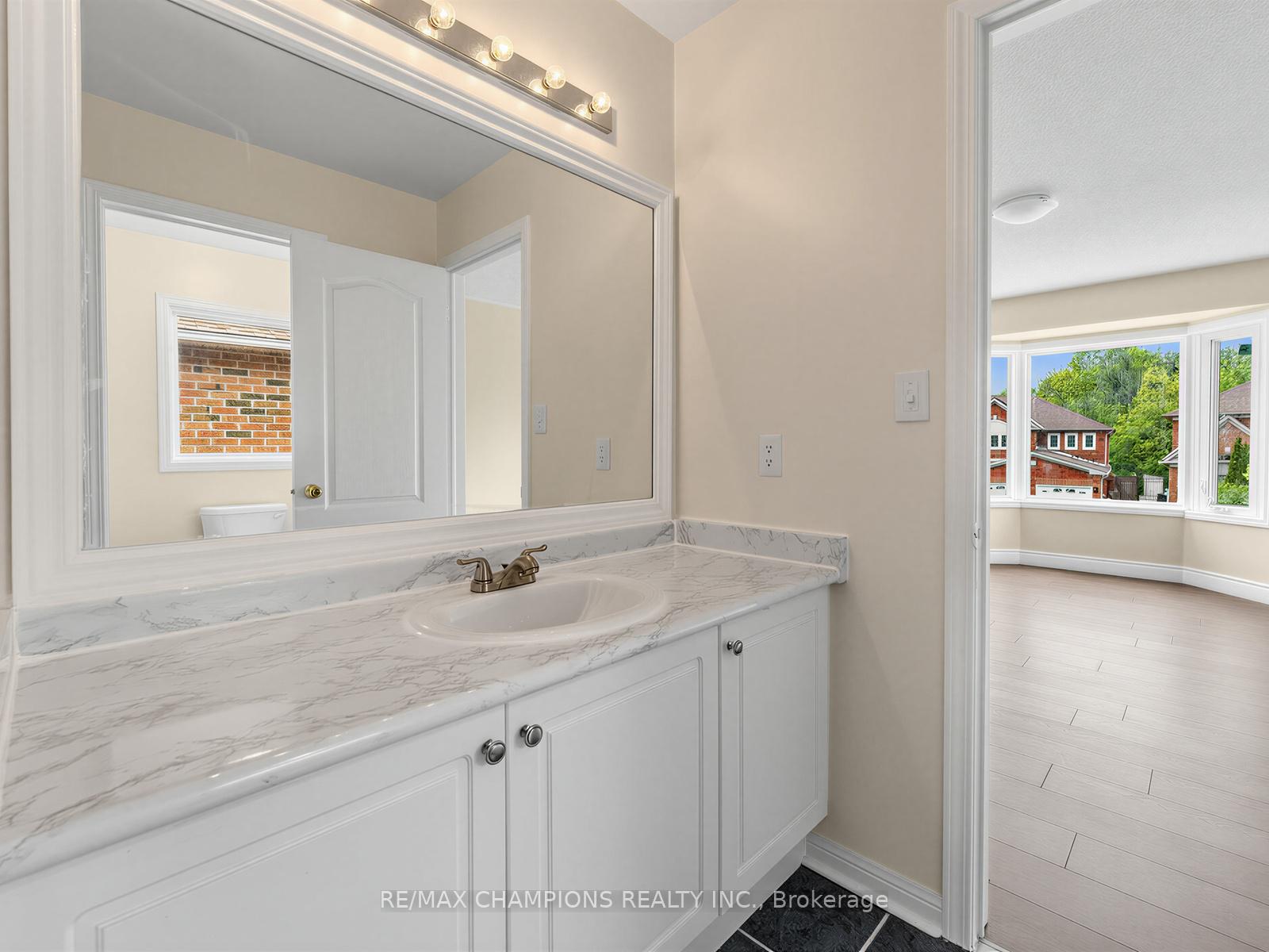 Photo 31 of 1 Cluster Oak Place, Brampton, Sandringham-Wellington — HOMEH