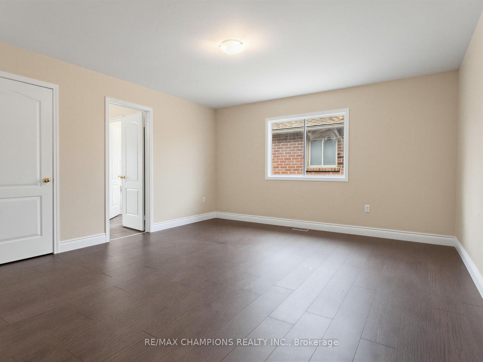 Photo 32 of 1 Cluster Oak Place, Brampton, Sandringham-Wellington — HOMEH