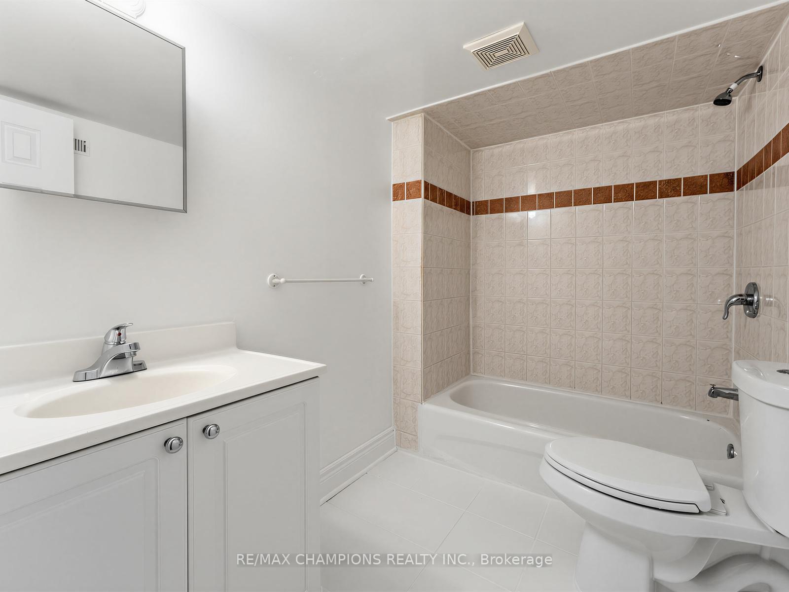 Photo 38 of 1 Cluster Oak Place, Brampton, Sandringham-Wellington — HOMEH