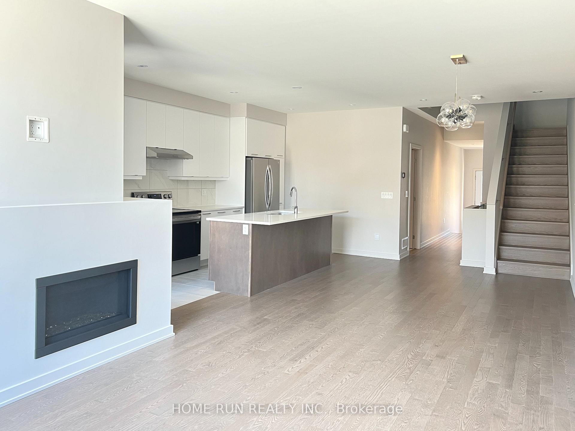 Photo 4 of 516 Borbridge Avenue, Ottawa, Riverside South/Gloucester Glen — HOMEH