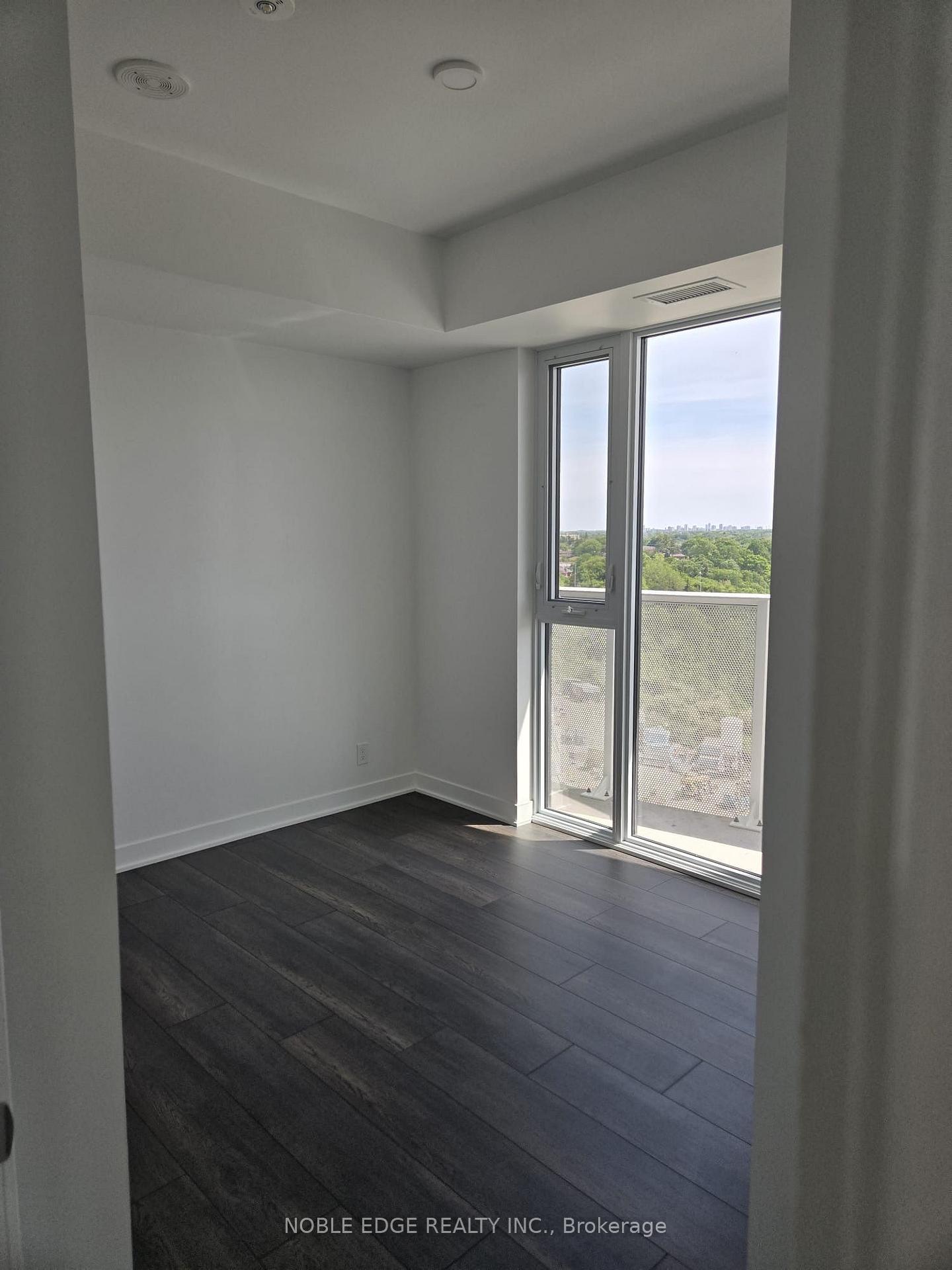 Photo 7 of Unit 907, 10 Flavelle Trail, Vaughan, Steeles West Industrial — HOMEH