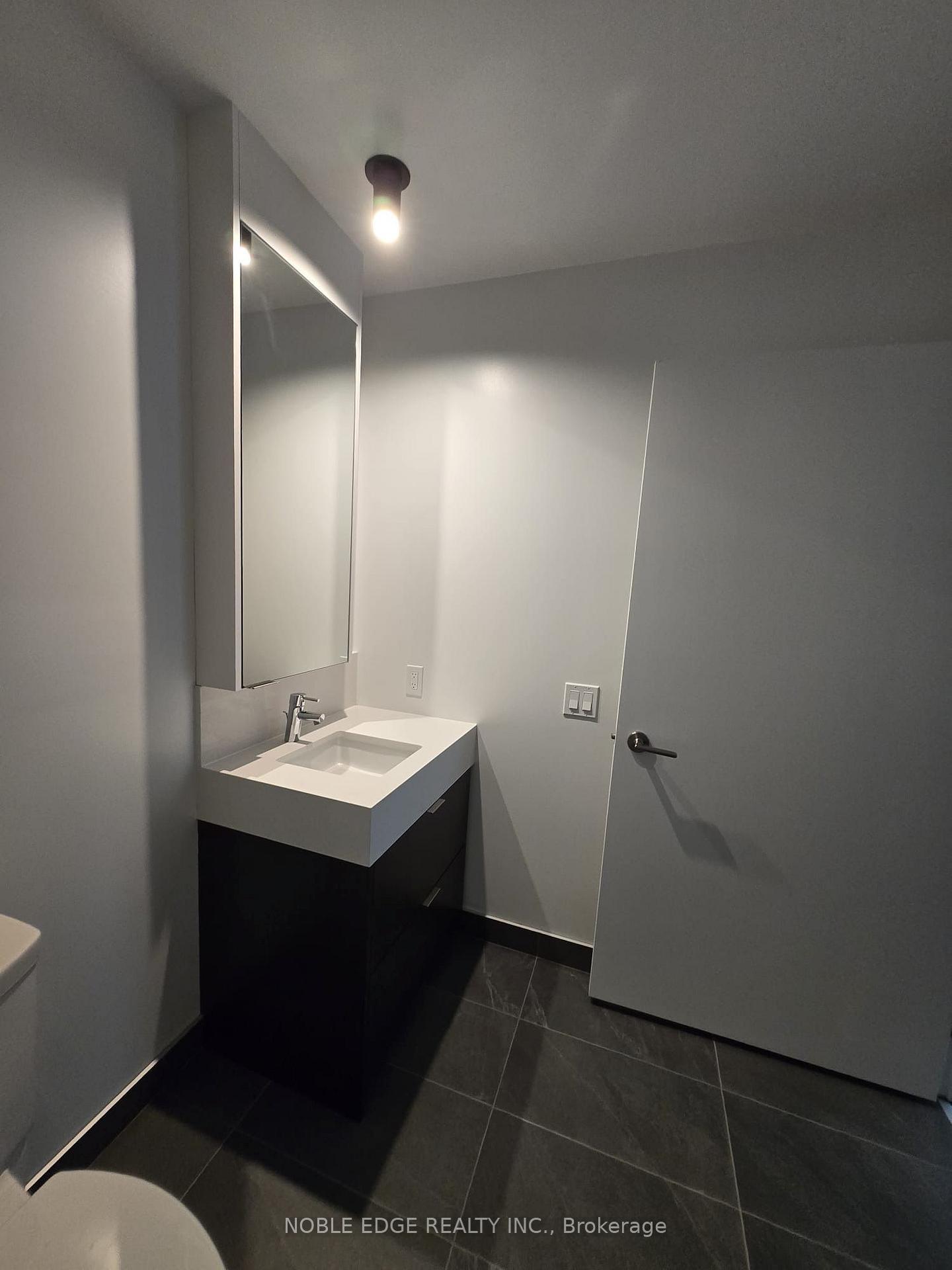Photo 11 of Unit 907, 10 Flavelle Trail, Vaughan, Steeles West Industrial — HOMEH