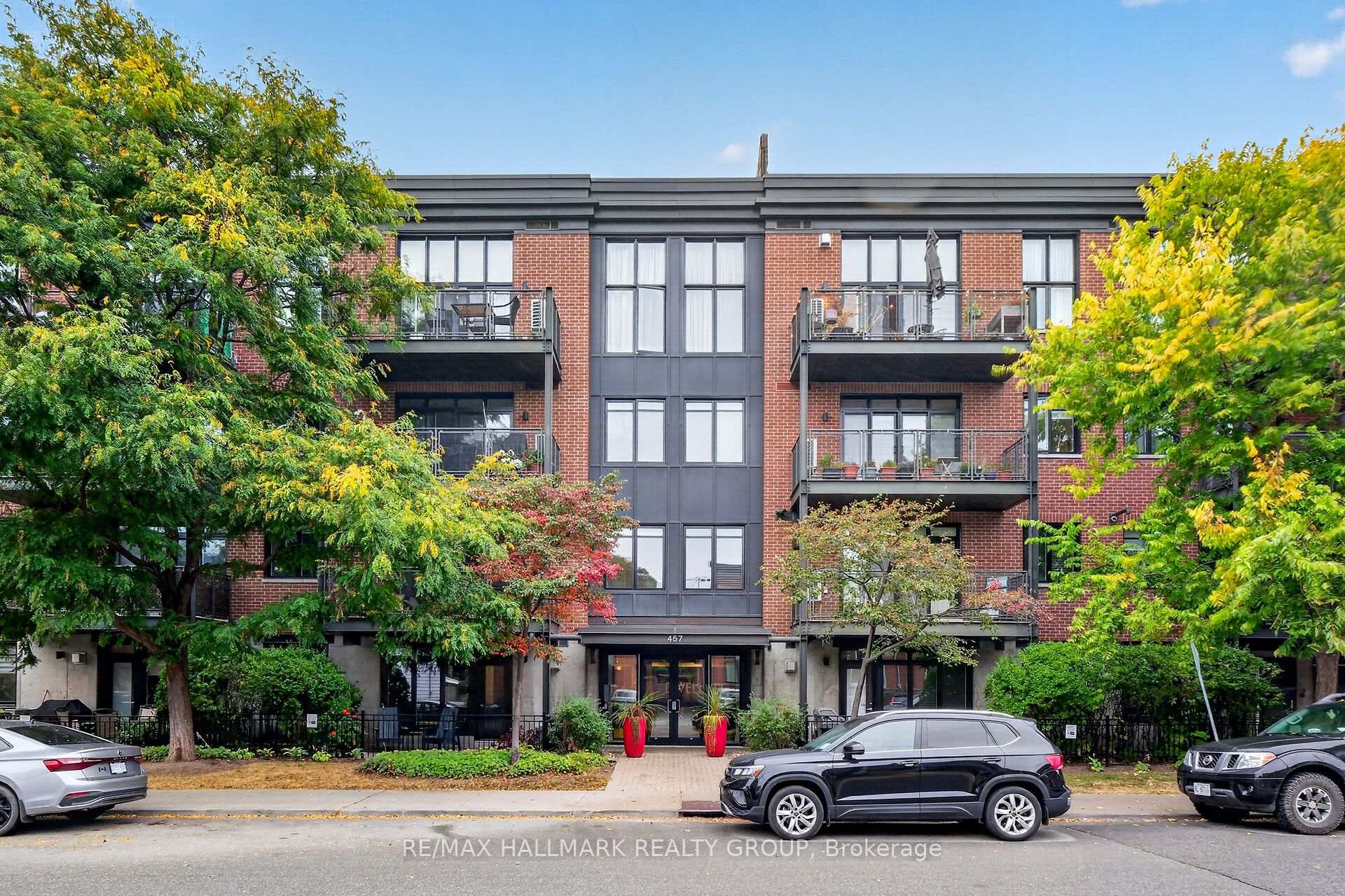 Photo of Unit 210, 457 Mcleod Street