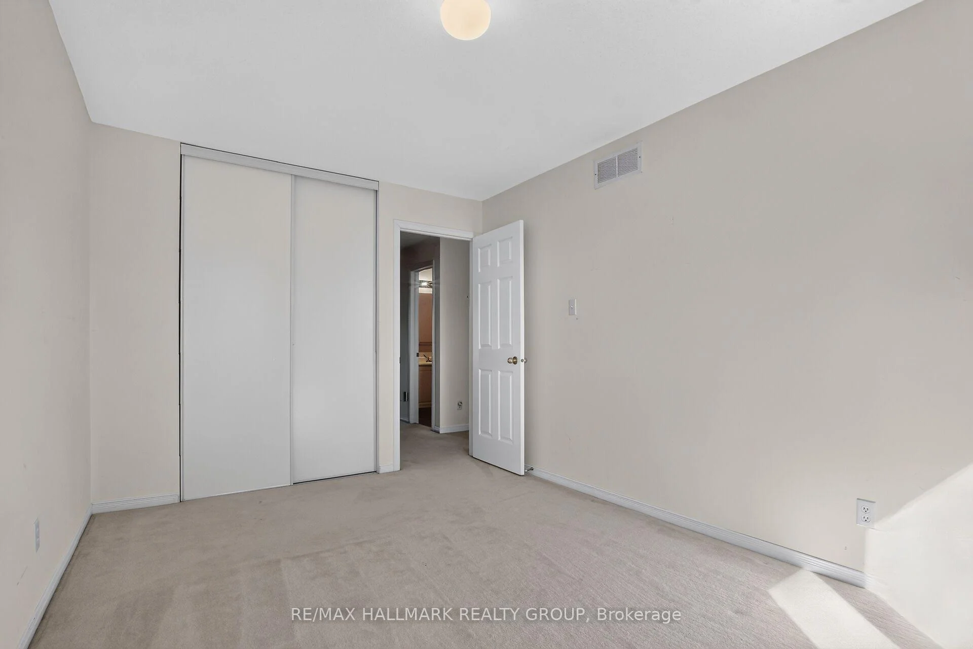 Photo 61 of Unit 210, 457 Mcleod Street, Ottawa, Ottawa Centre — HOMEH