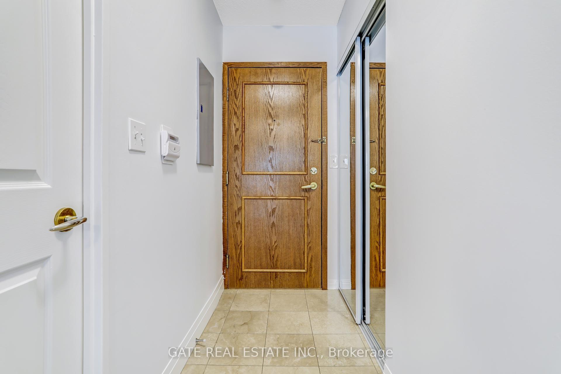 Photo 3 of Unit 1111, 8 Lee Centre Drive, Scarborough, Woburn — HOMEH