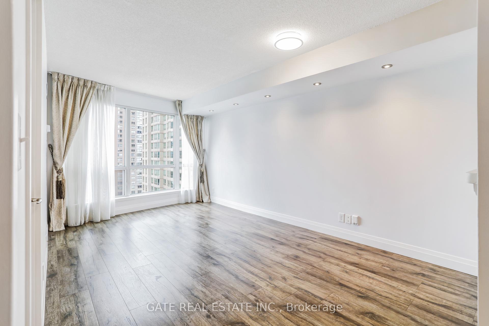Photo 6 of Unit 1111, 8 Lee Centre Drive, Scarborough, Woburn — HOMEH