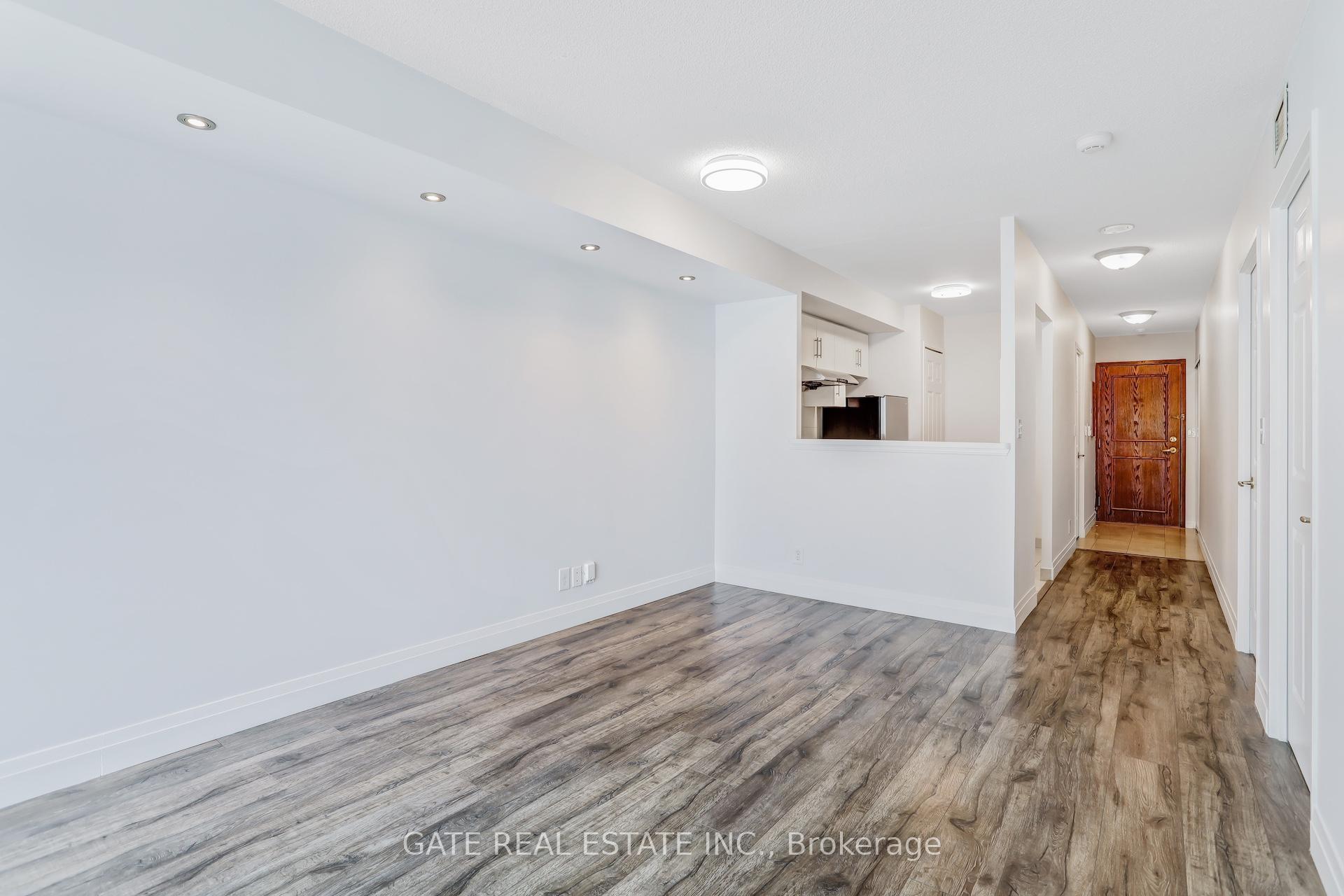 Photo 10 of Unit 1111, 8 Lee Centre Drive, Scarborough, Woburn — HOMEH