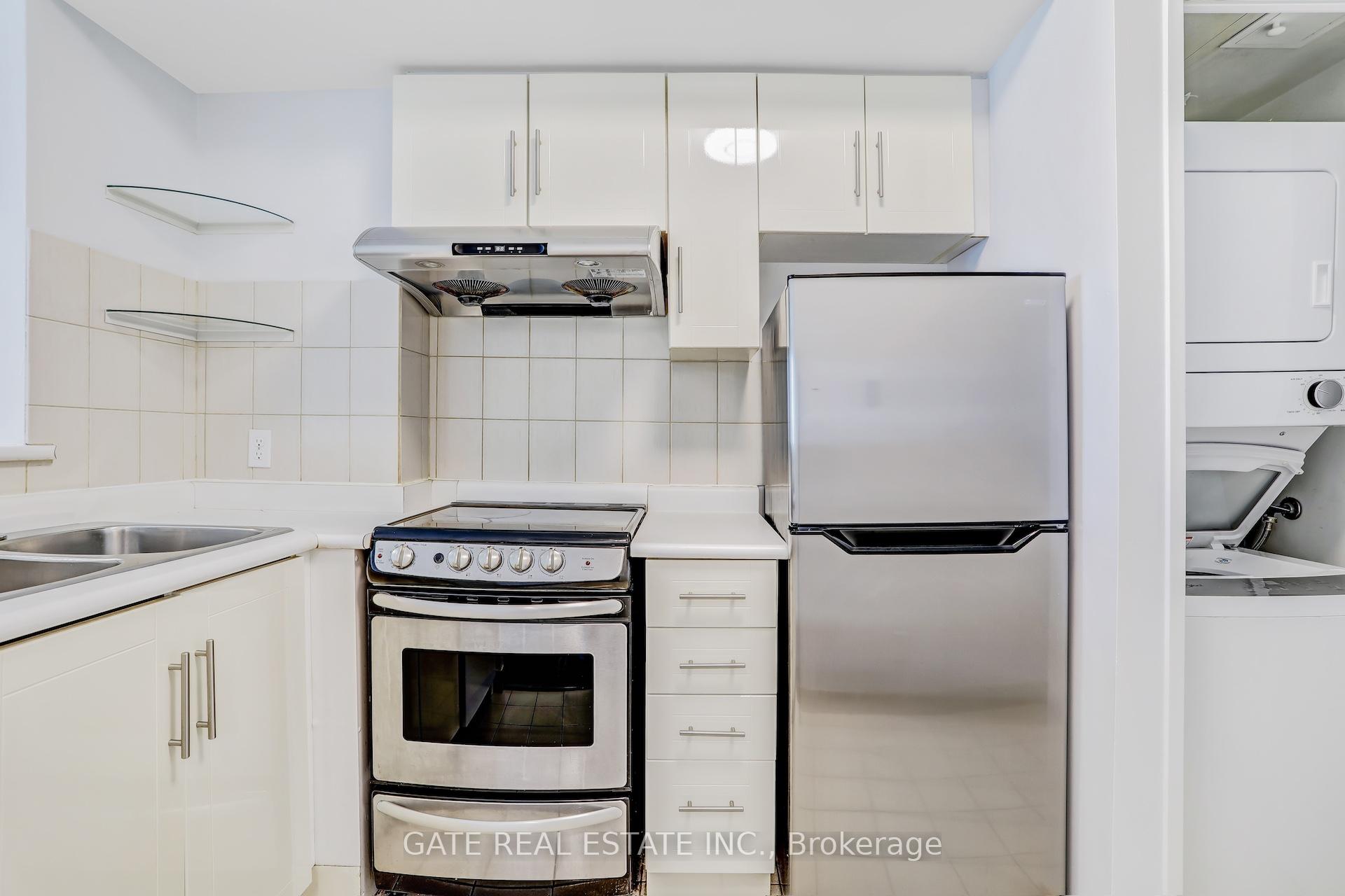 Photo 13 of Unit 1111, 8 Lee Centre Drive, Scarborough, Woburn — HOMEH