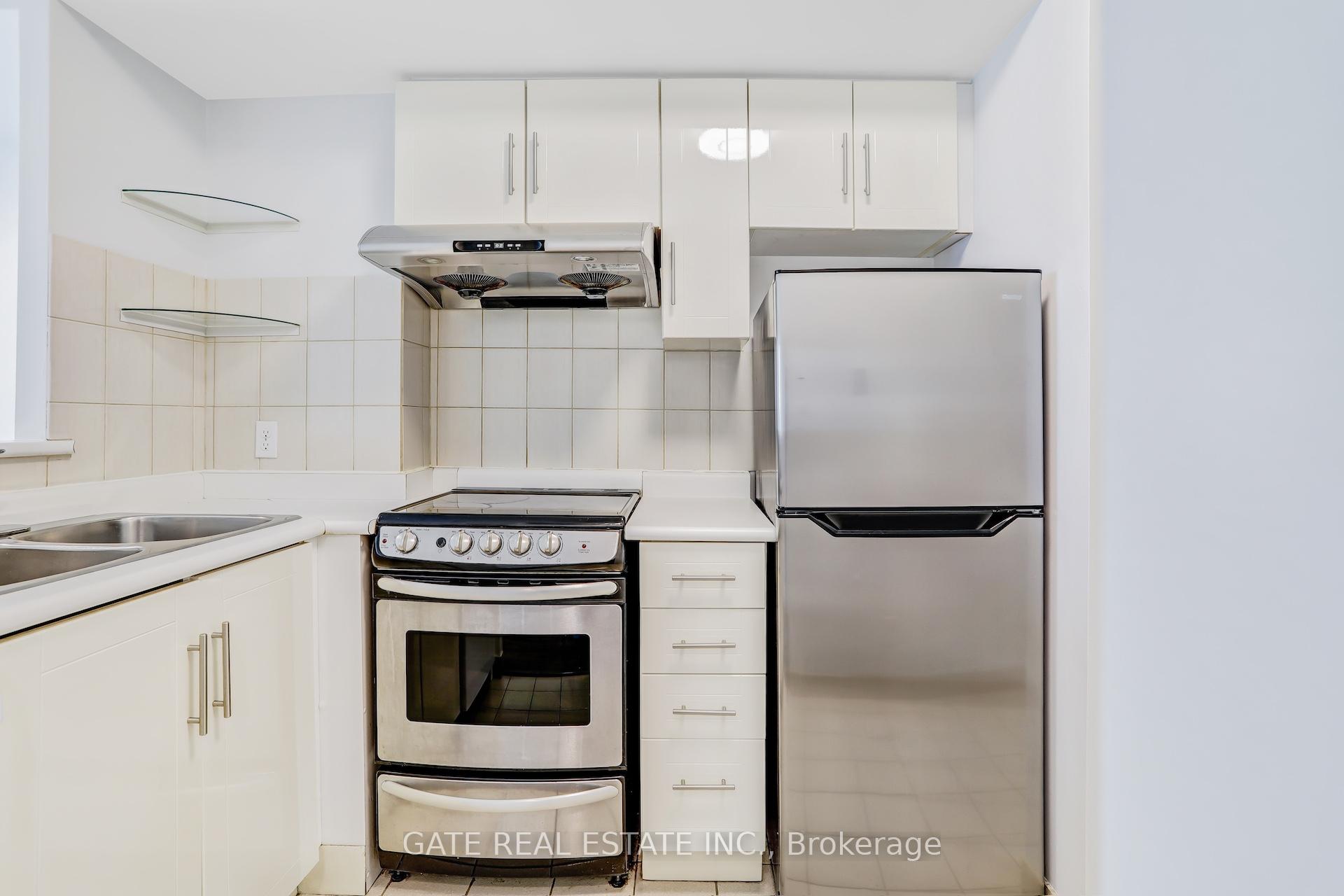 Photo 16 of Unit 1111, 8 Lee Centre Drive, Scarborough, Woburn — HOMEH