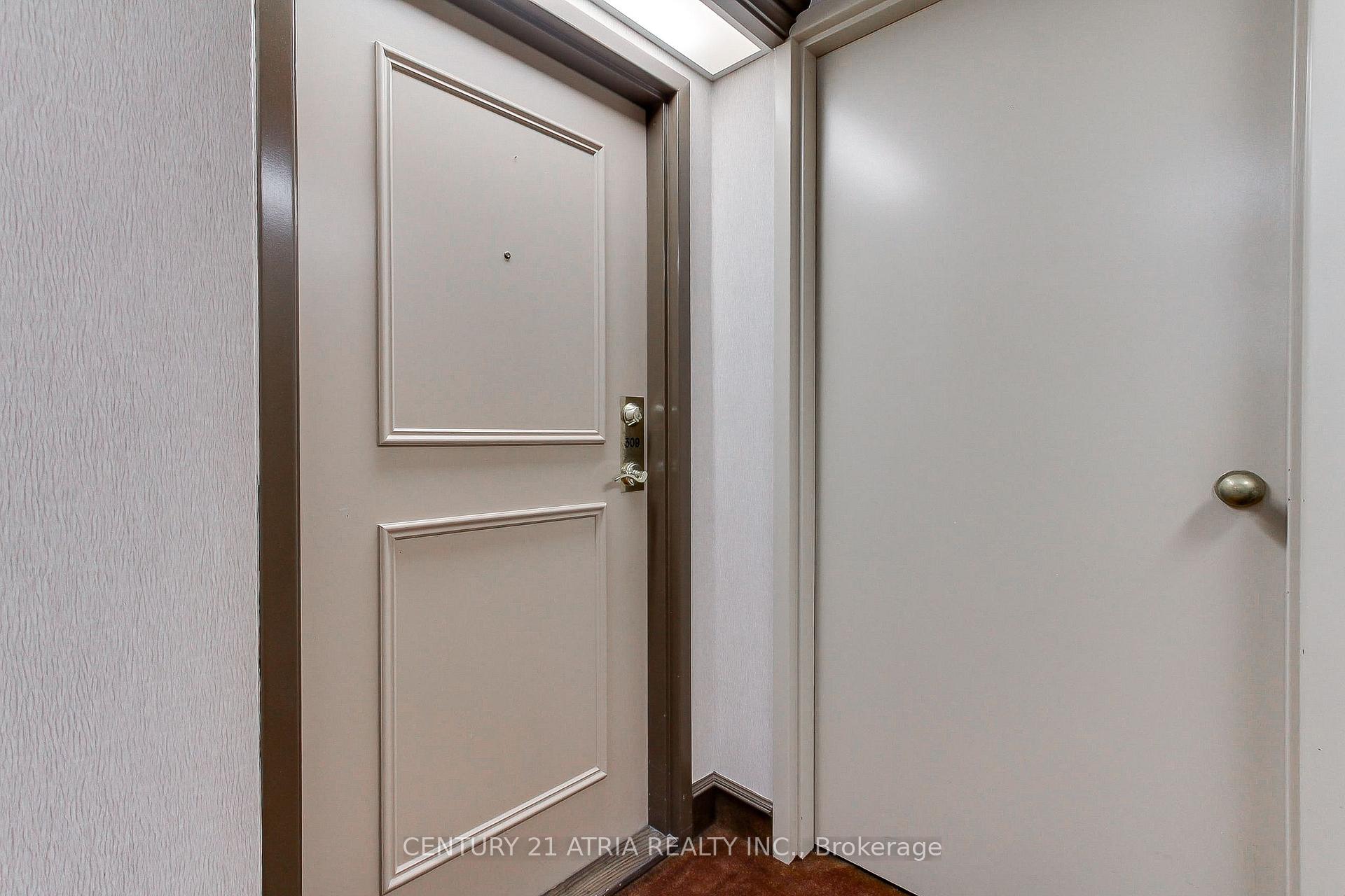 Photo 3 of Unit 309, 270 Davis Drive, Newmarket, Central Newmarket — HOMEH