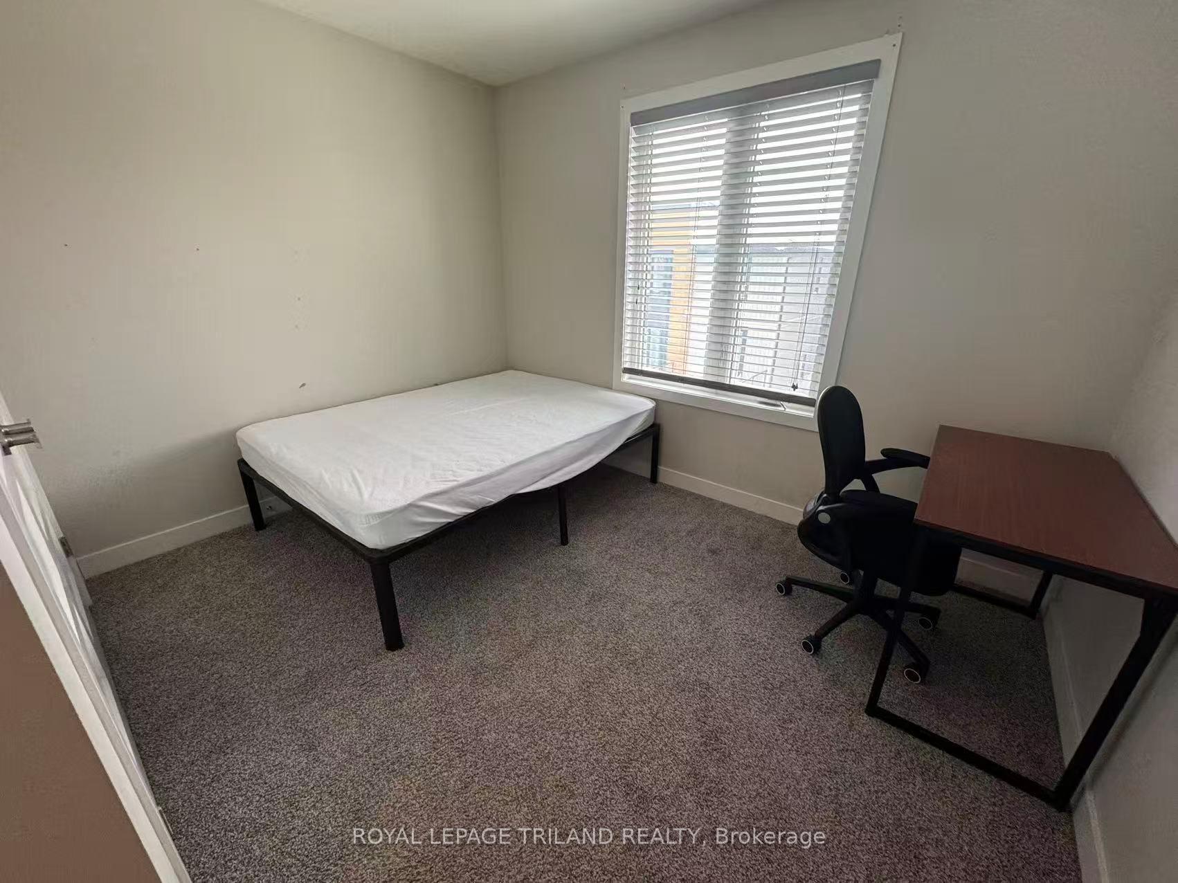 Photo of Unit 947, 947 Georgetown Drive