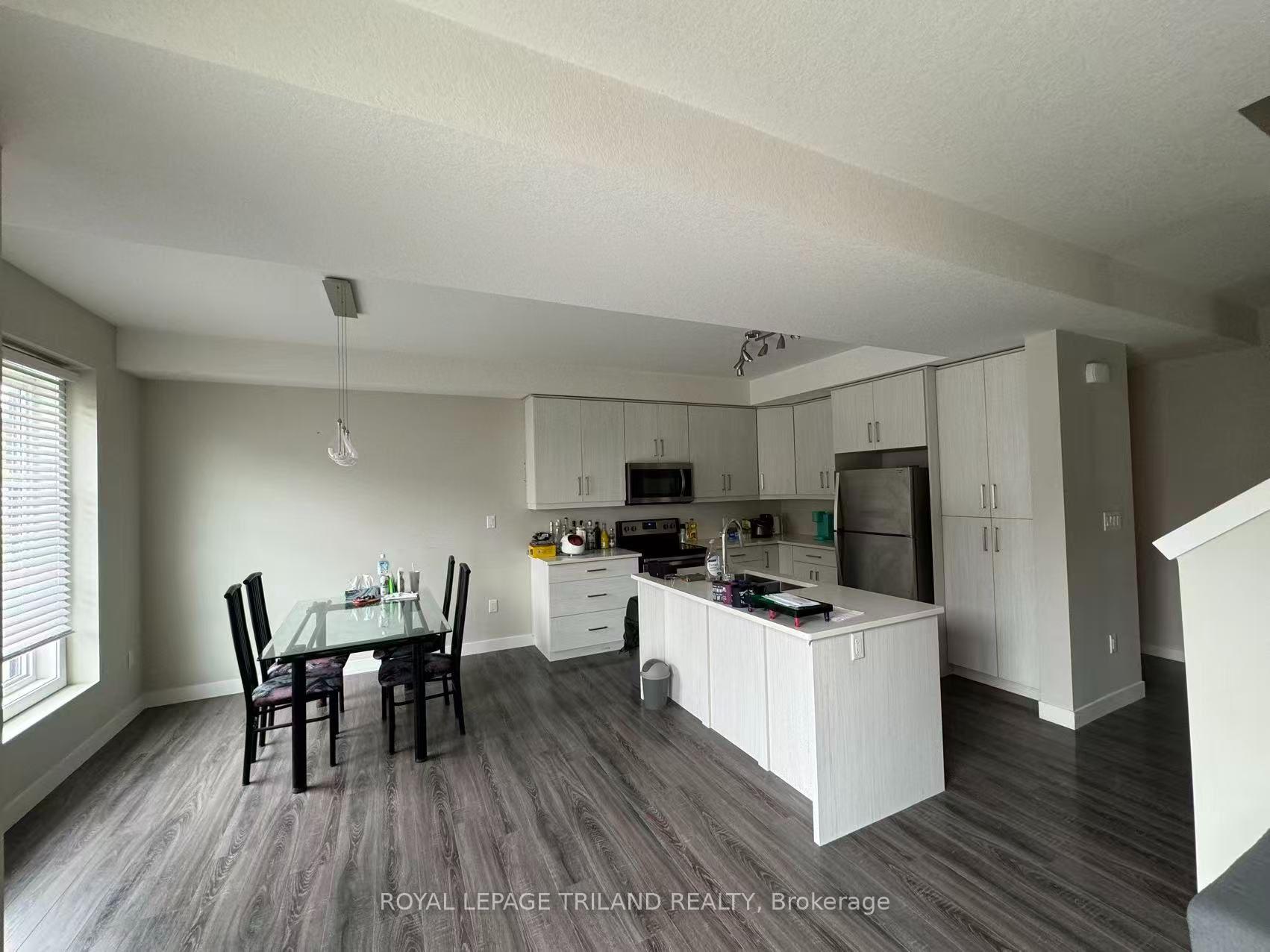 Photo 4 of Unit 947, 947 Georgetown Drive, London, North E — HOMEH