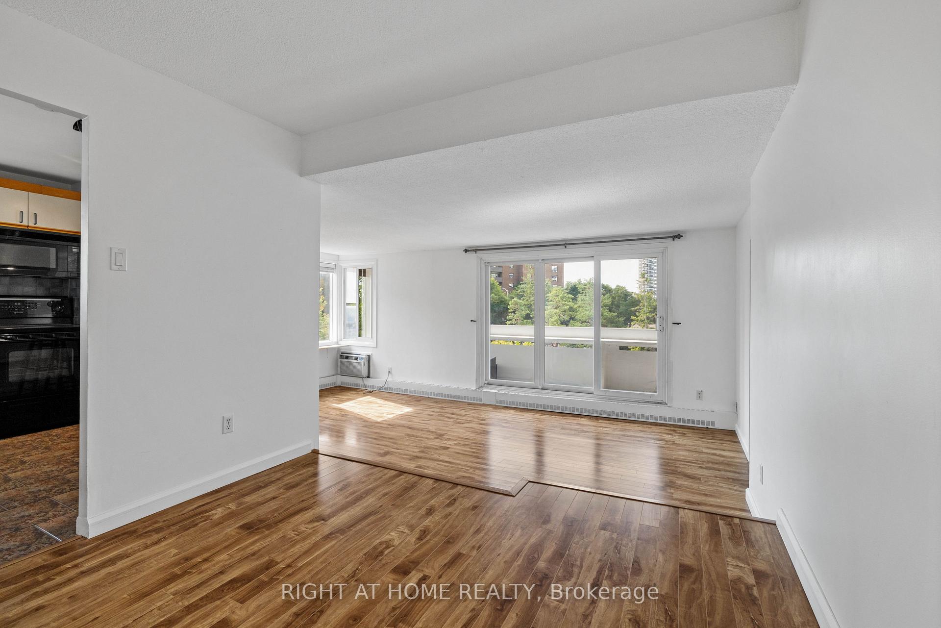 Photo 6 of Unit 306, 1081 Ambleside Drive, Ottawa, Woodroffe — HOMEH