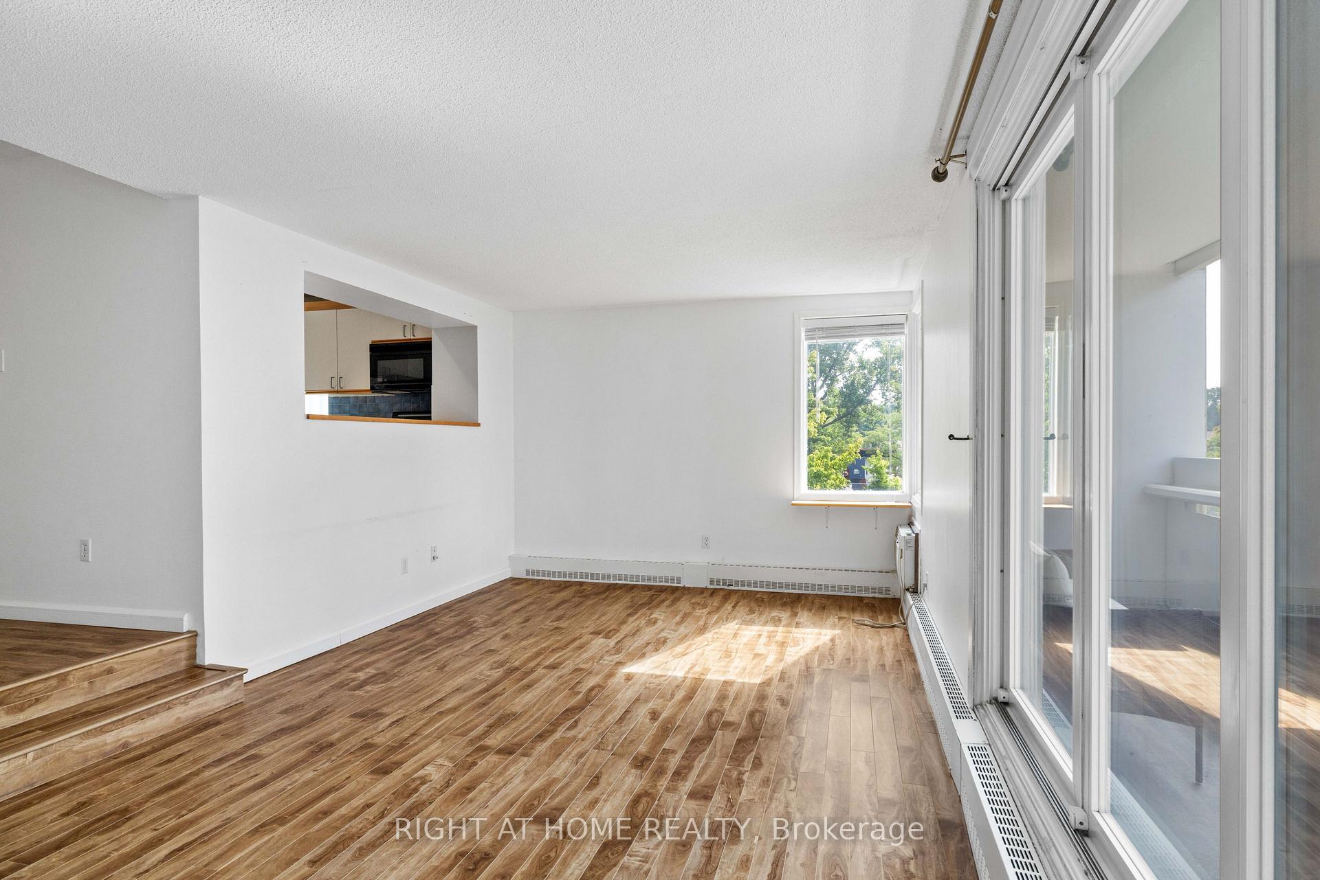 Photo 10 of Unit 306, 1081 Ambleside Drive, Ottawa, Woodroffe — HOMEH