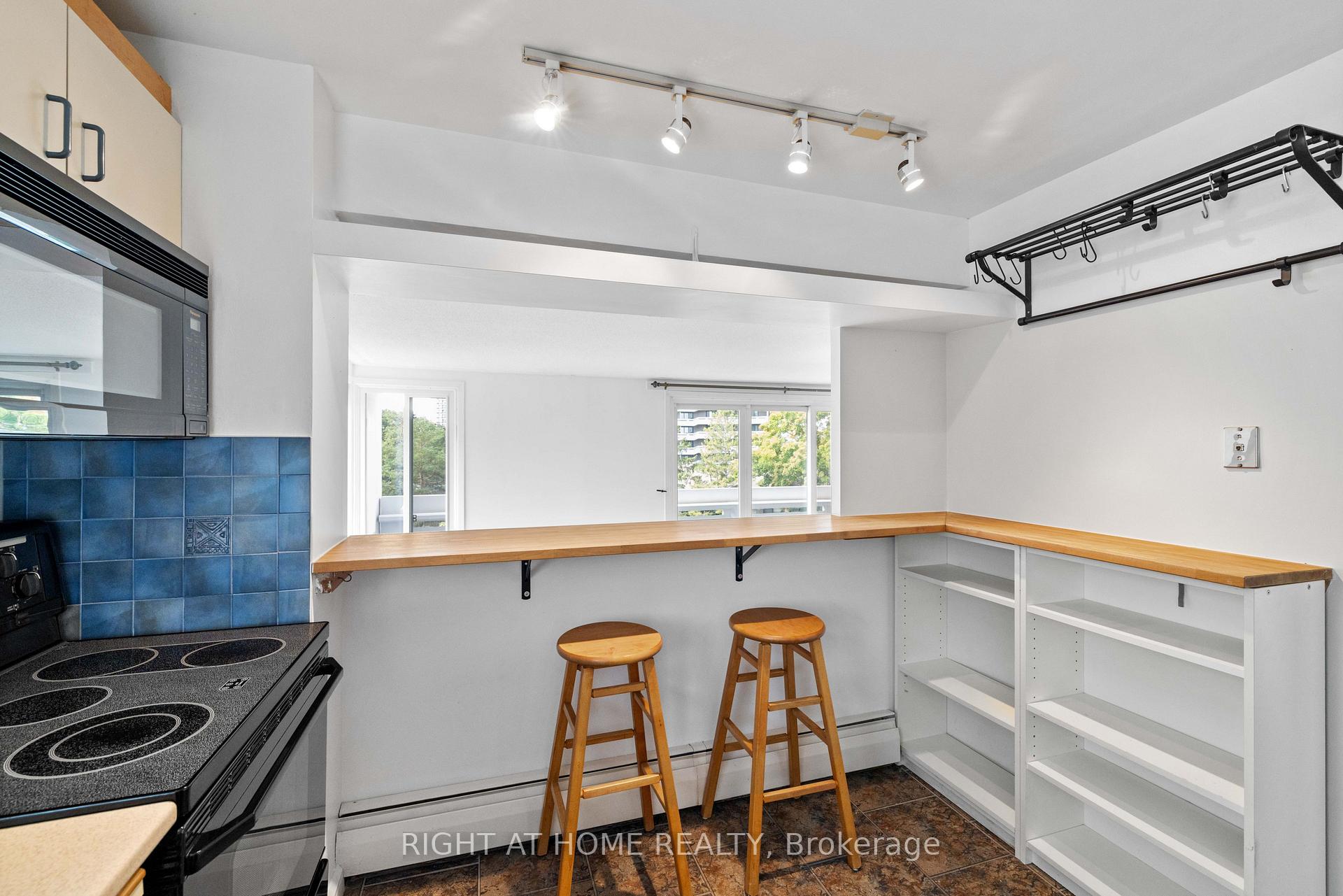 Photo 13 of Unit 306, 1081 Ambleside Drive, Ottawa, Woodroffe — HOMEH