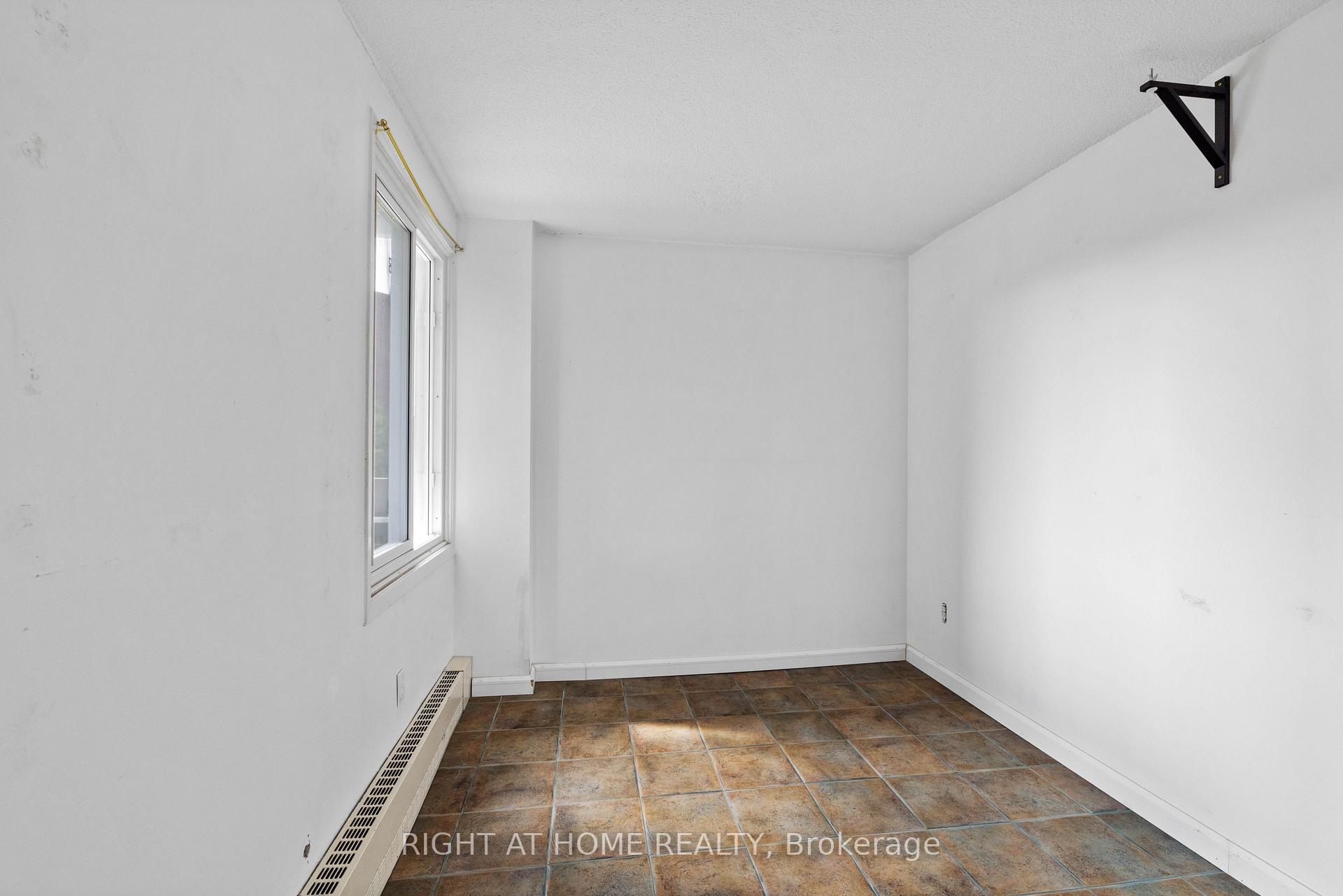 Photo 14 of Unit 306, 1081 Ambleside Drive, Ottawa, Woodroffe — HOMEH