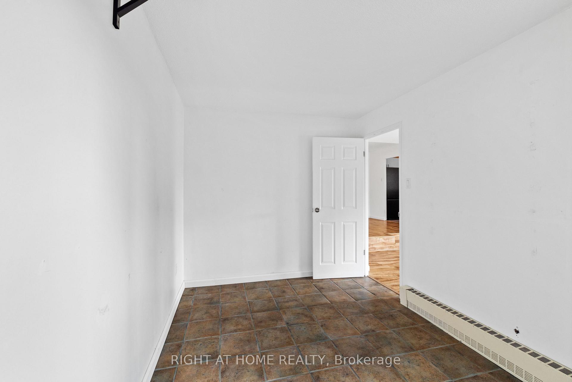 Photo 15 of Unit 306, 1081 Ambleside Drive, Ottawa, Woodroffe — HOMEH