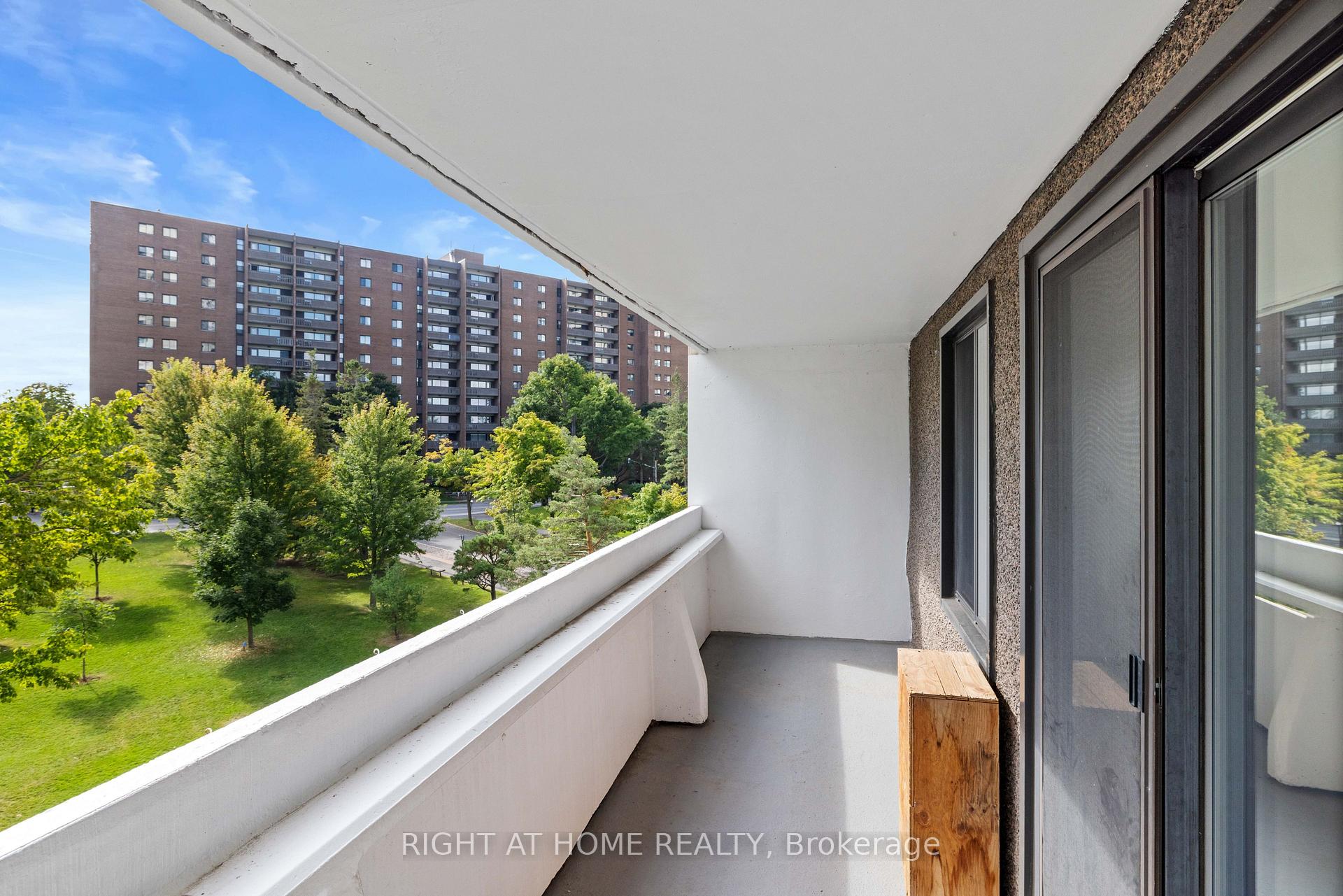 Photo 16 of Unit 306, 1081 Ambleside Drive, Ottawa, Woodroffe — HOMEH