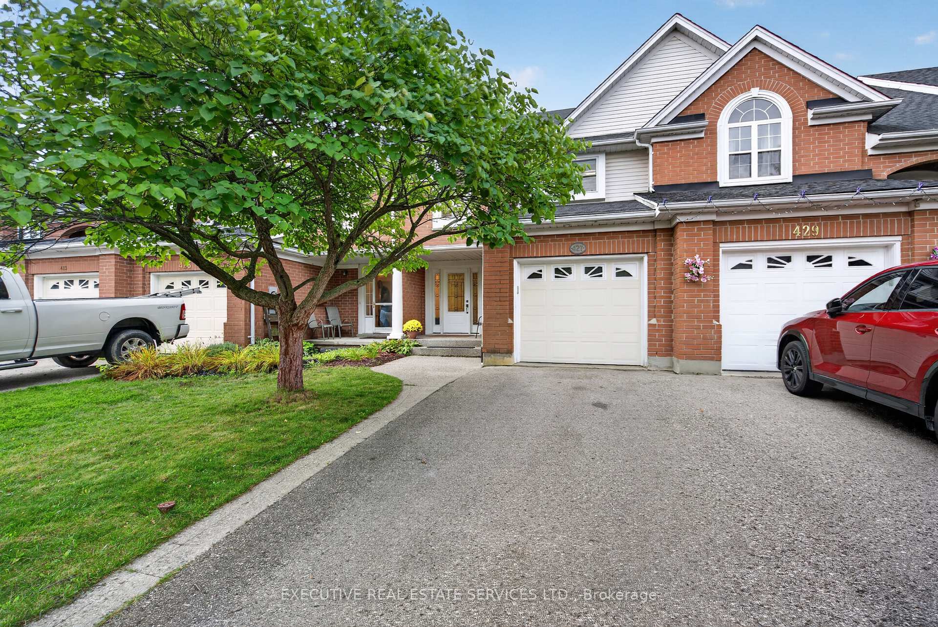 Photo 2 of 427 Beaver Creek Road, Waterloo, Columbia Forest — HOMEH